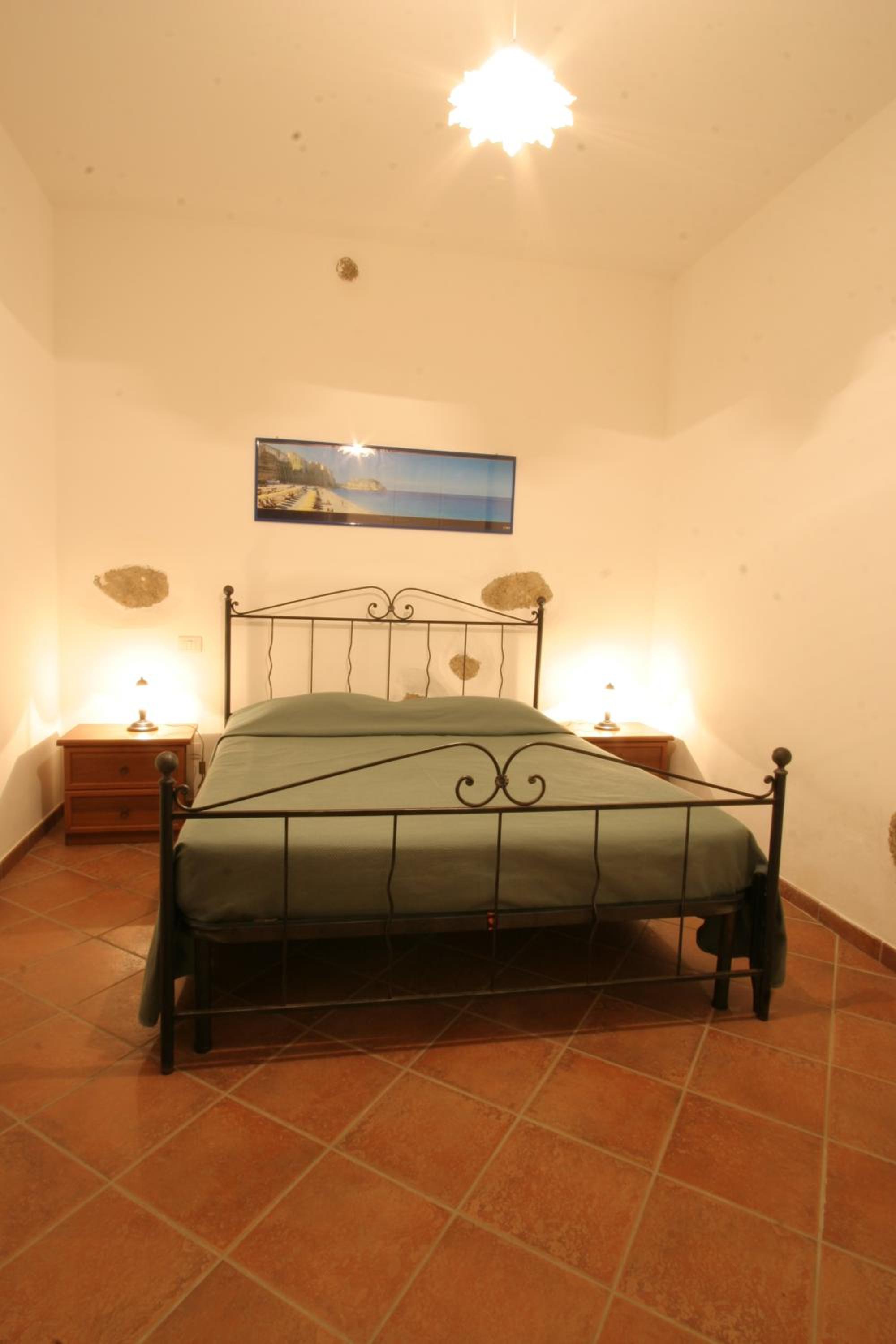 One-Bedroom Apartment (4 Adults) - Photo 14