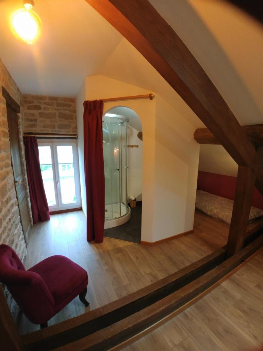 Two-Bedroom Apartment - Photo 6