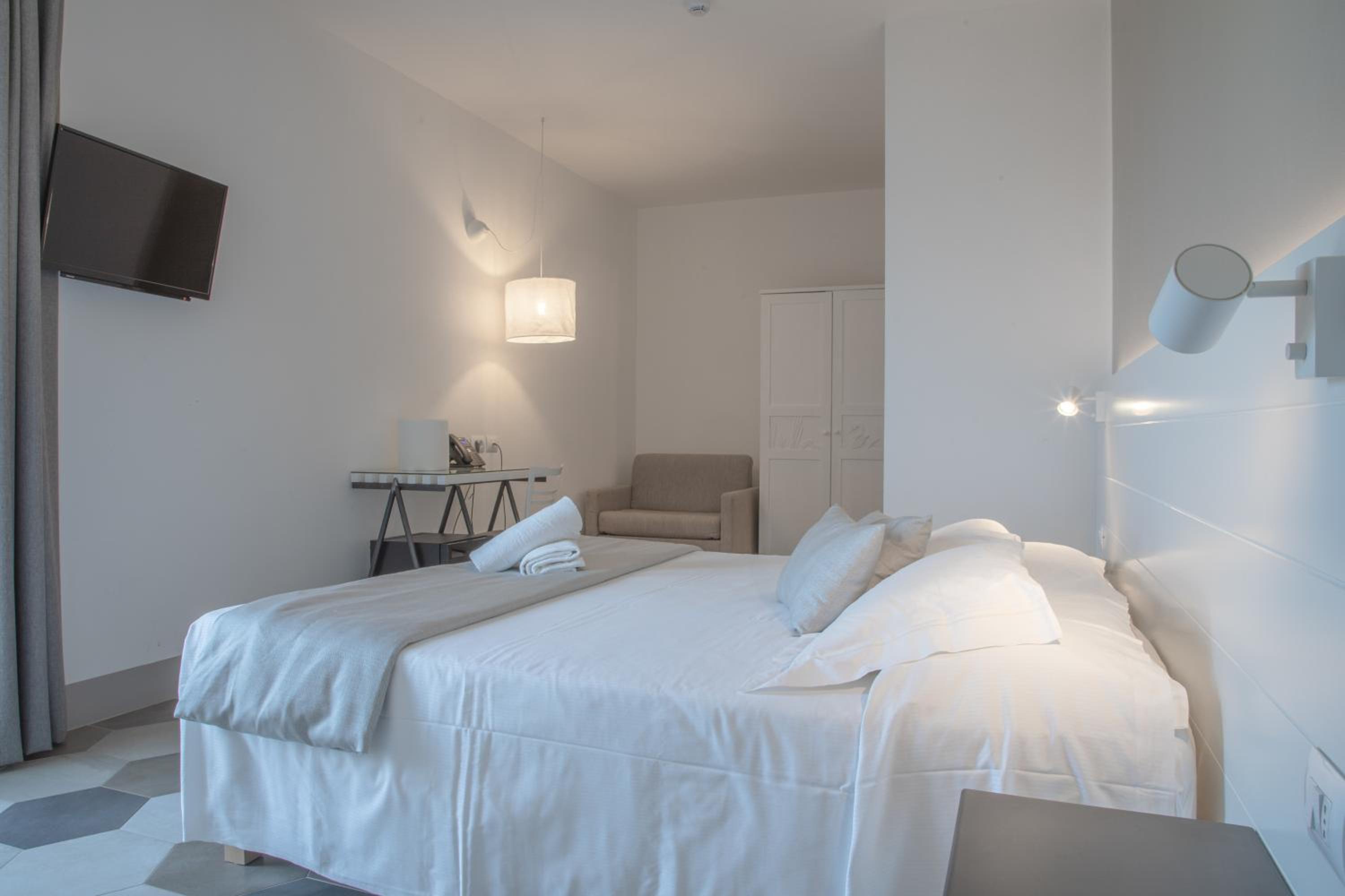 Comfort Triple Room photo 3