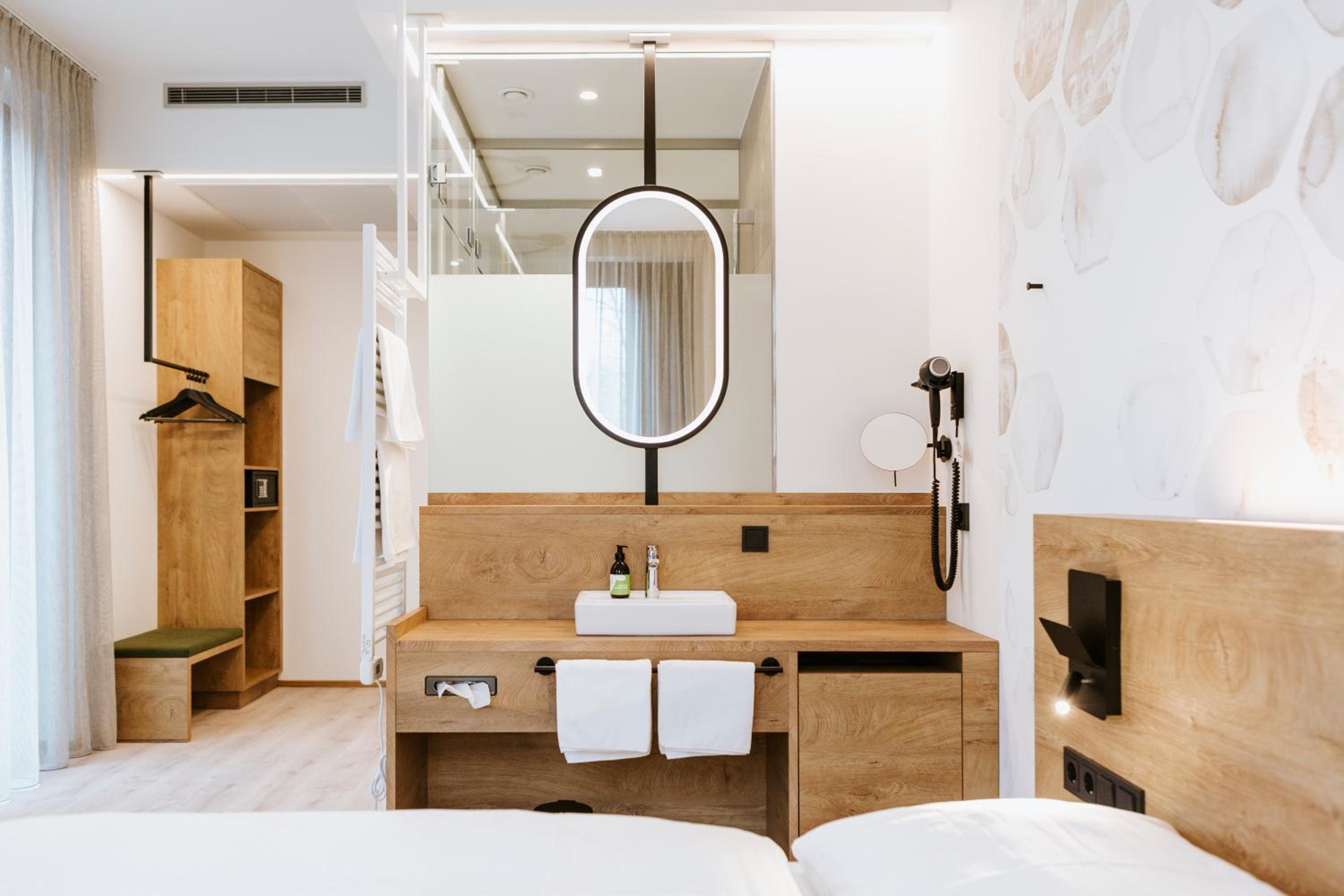 Double Room - Photo 10