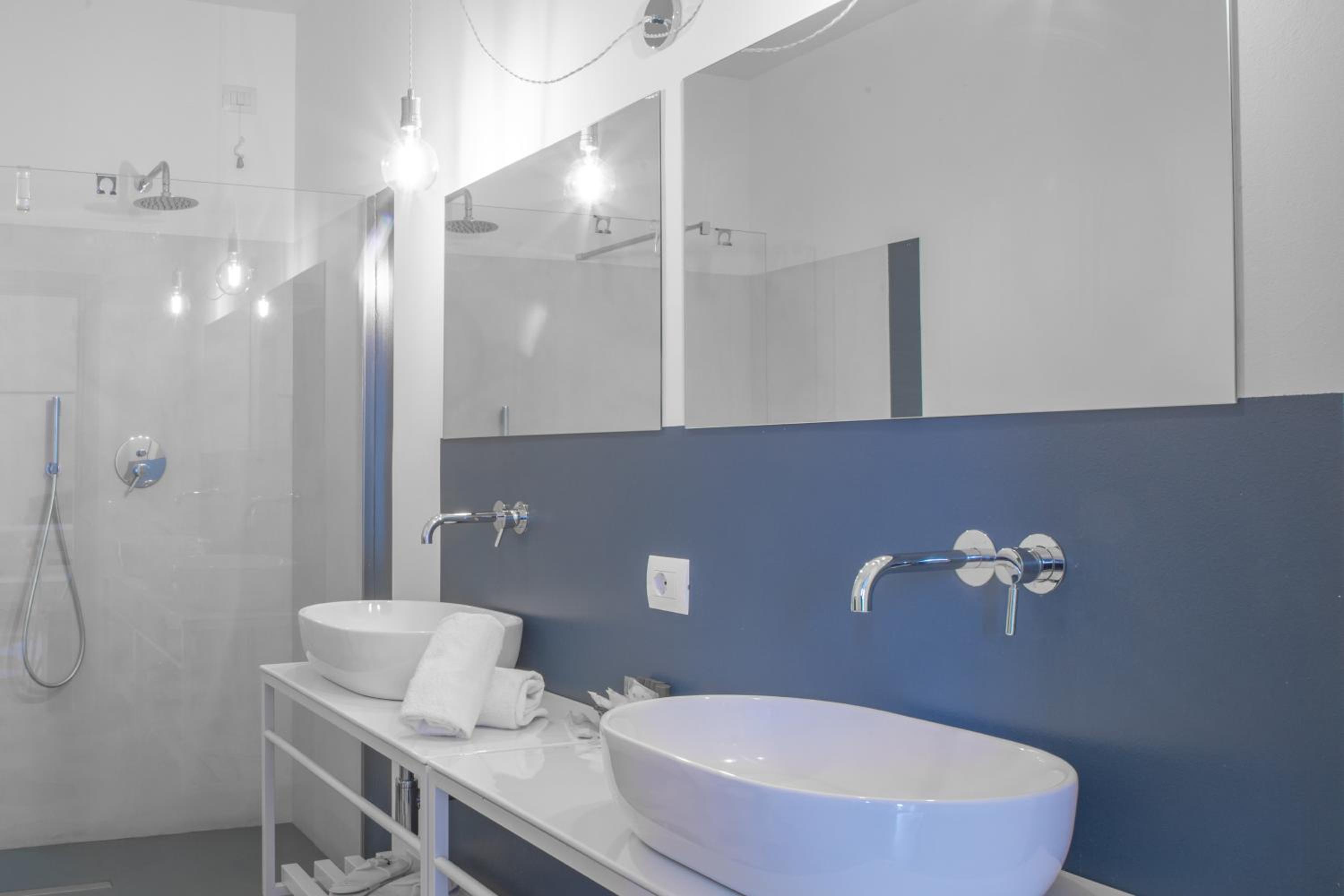 Triple Room with Sea View - Photo 4