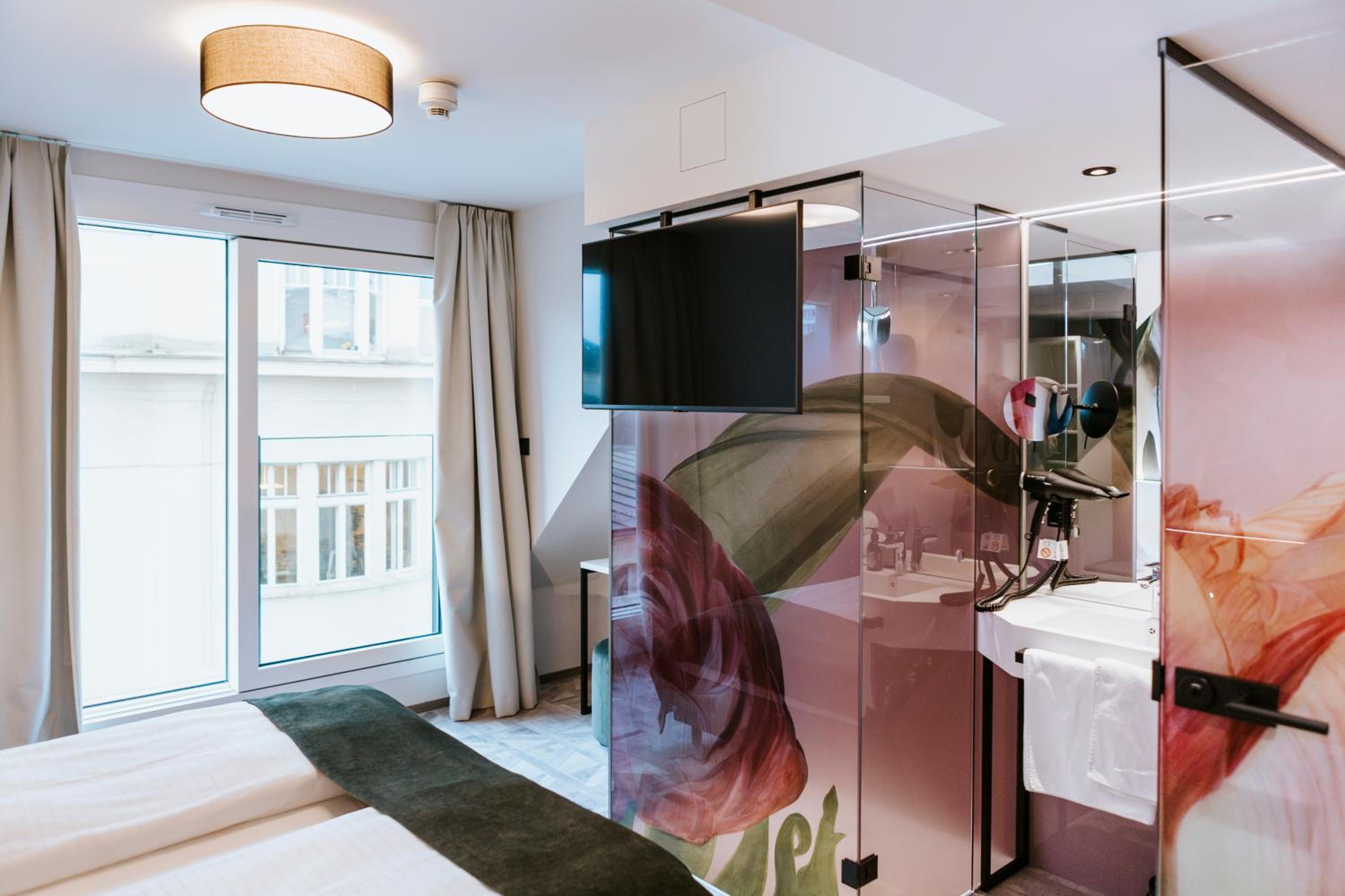 Double Room - Photo 3