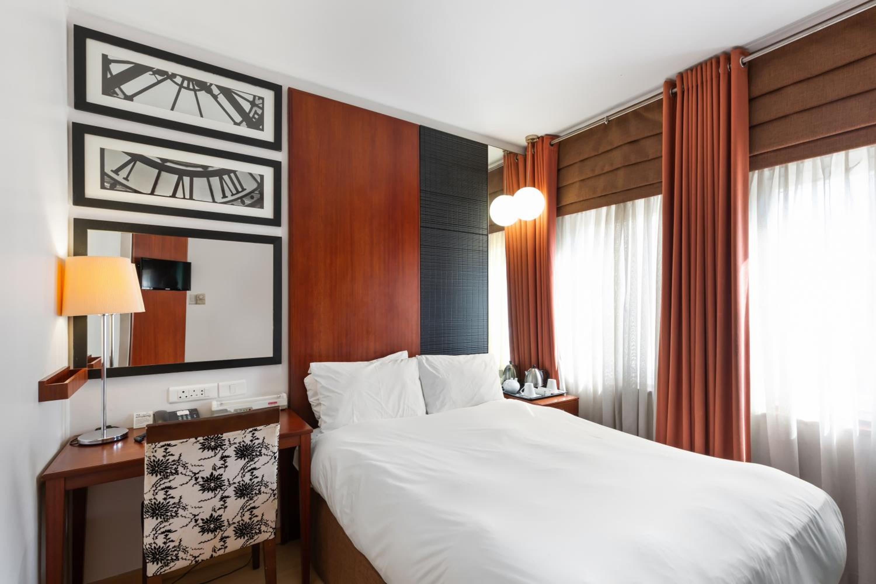 Small Double Room - Photo 3