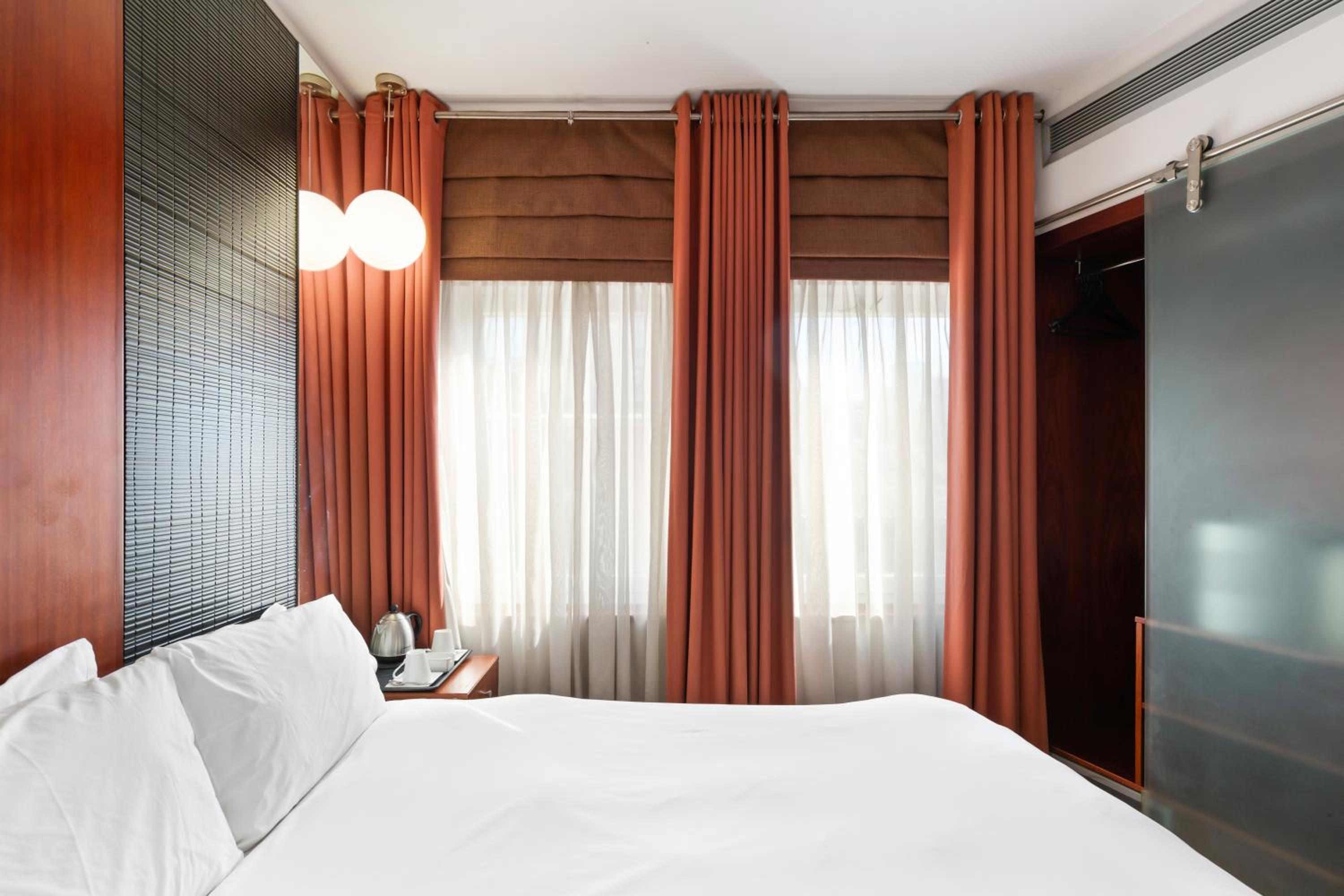 Small Double Room - Photo 4