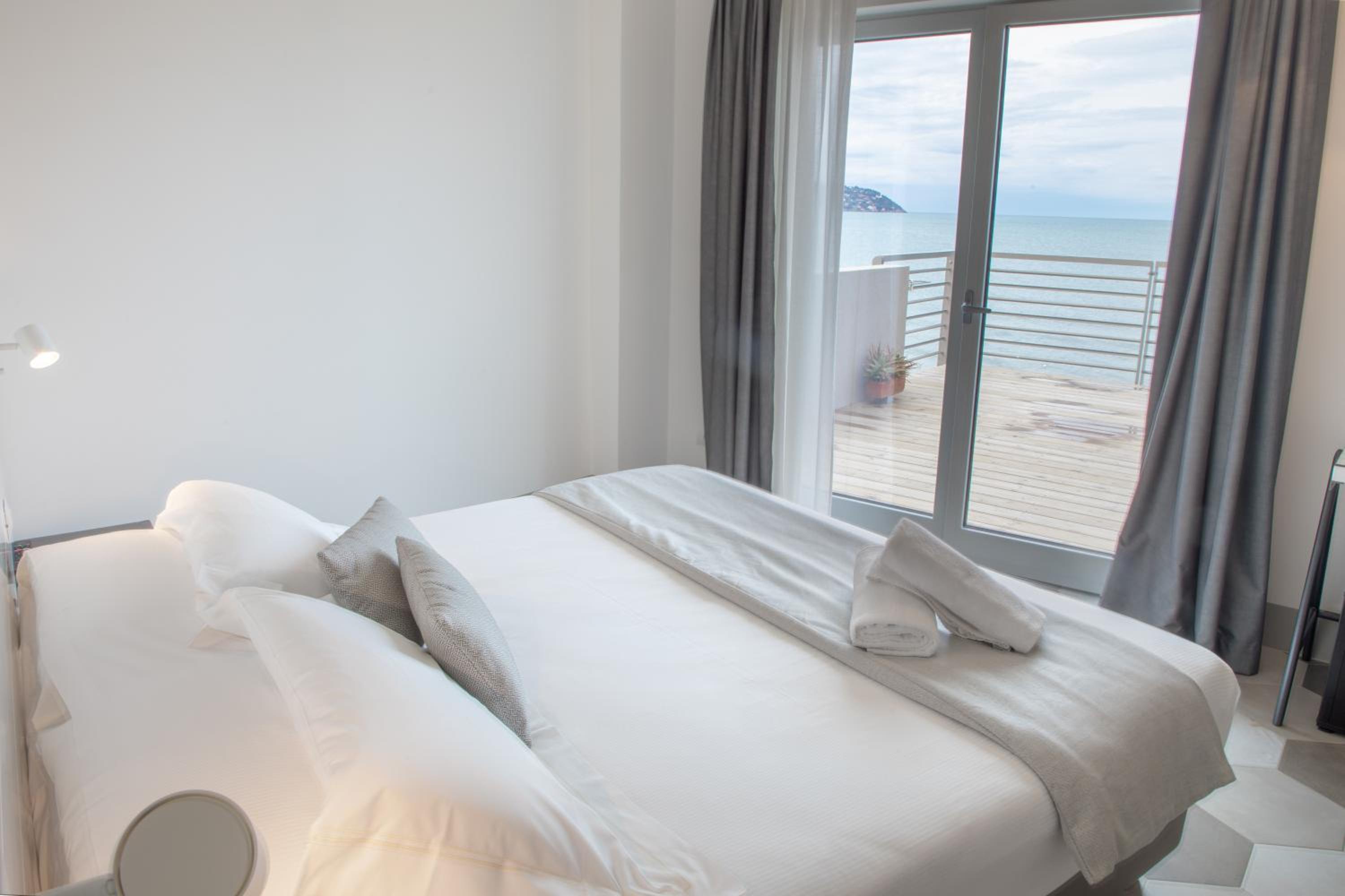 Junior Suite with Sea View photo 1
