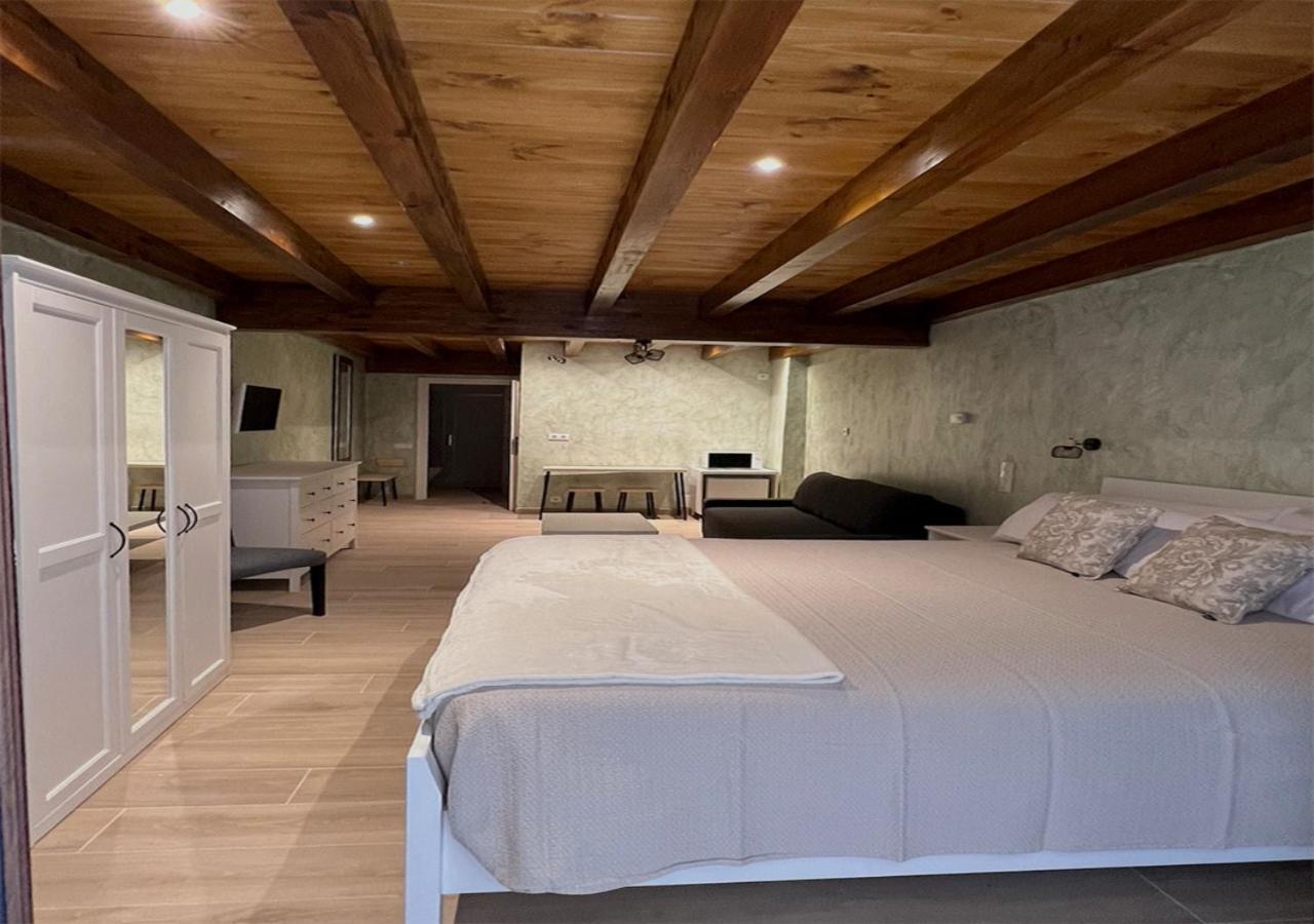 Superior Quadruple Room - Photo 2