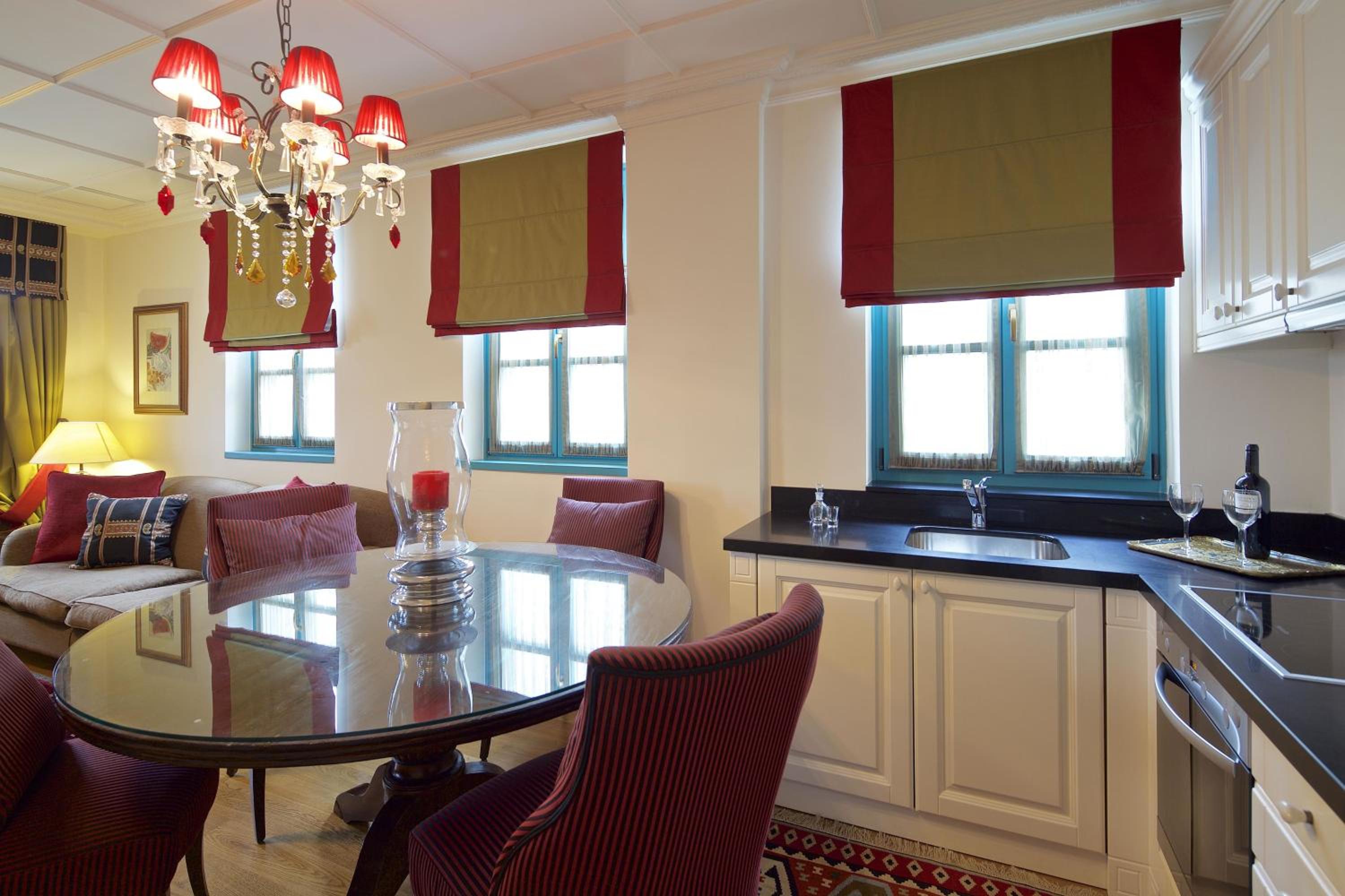 Two-Bedroom Family Villa 100 m² with Fireplace - Photo 4
