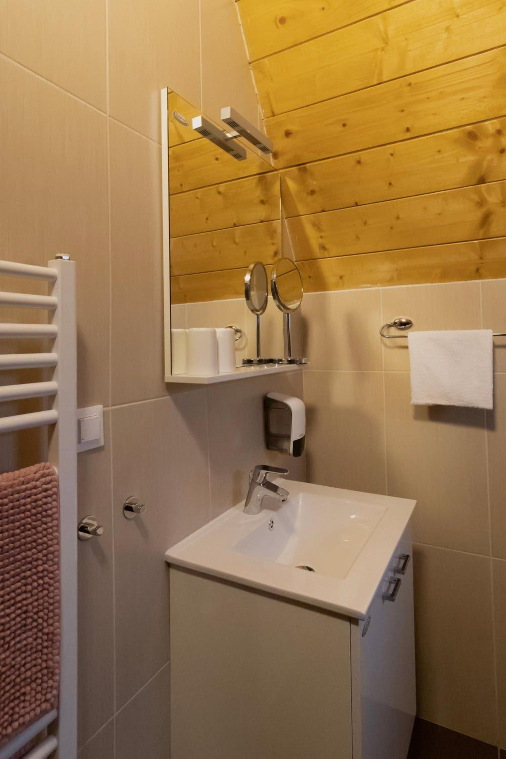 Two-Bedroom Chalet photo 3