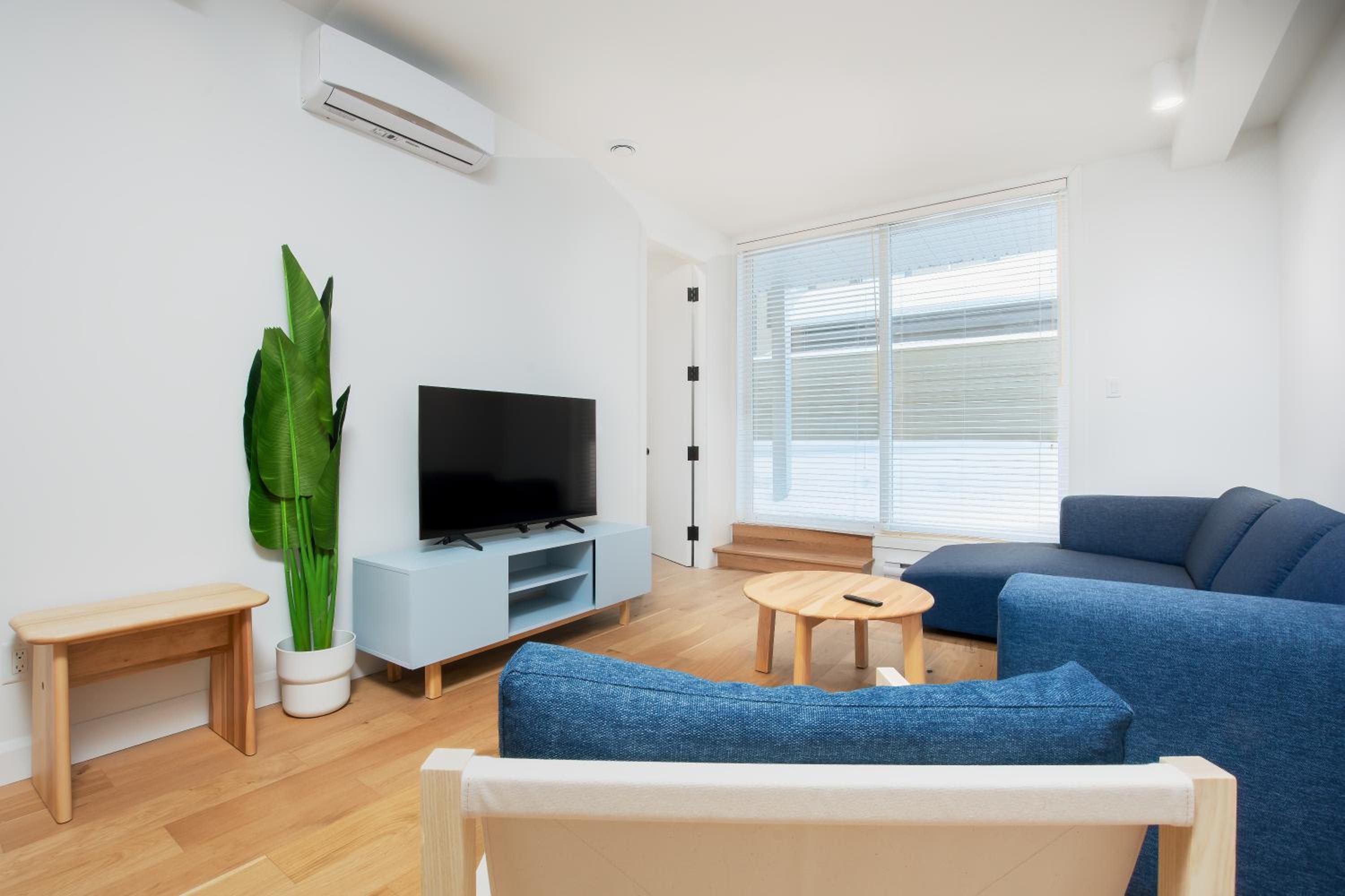 Apartment with private terrace - 2 bedrooms (1 king and 1 queen) and 2 bathrooms - Photo 4