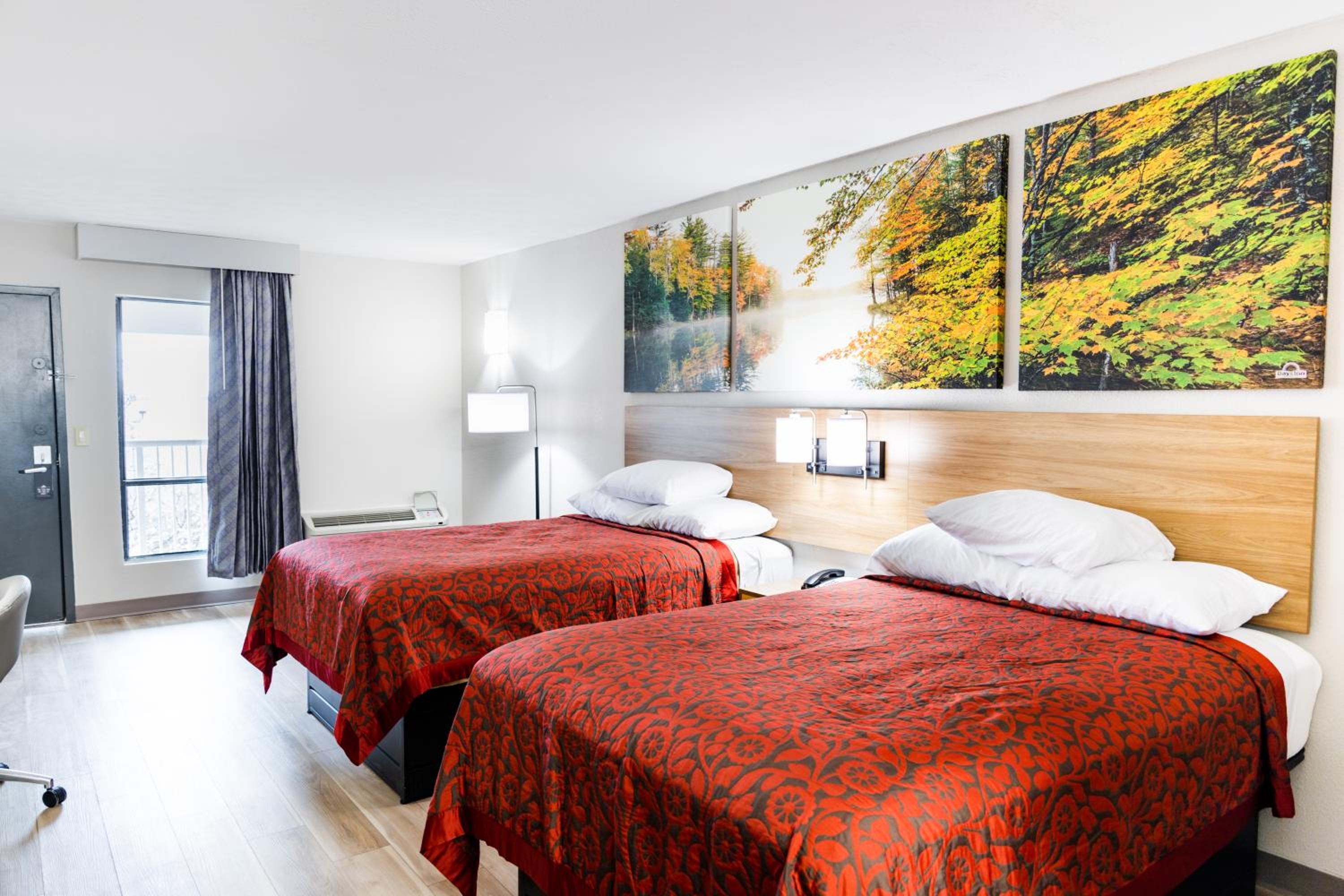 Modern Double Room with Two Double Beds - Non-Smoking - Photo 6