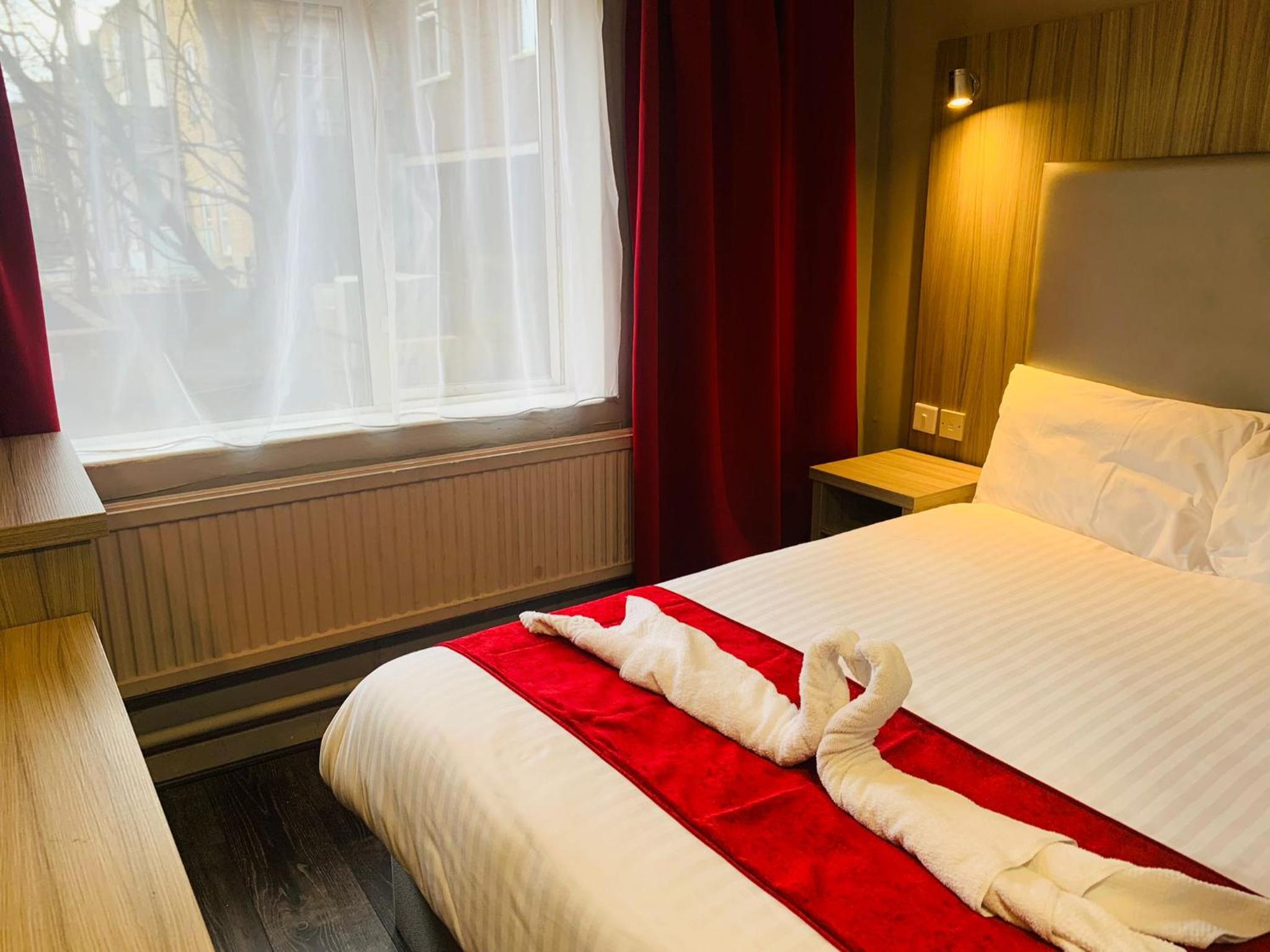 Single Room photo 2