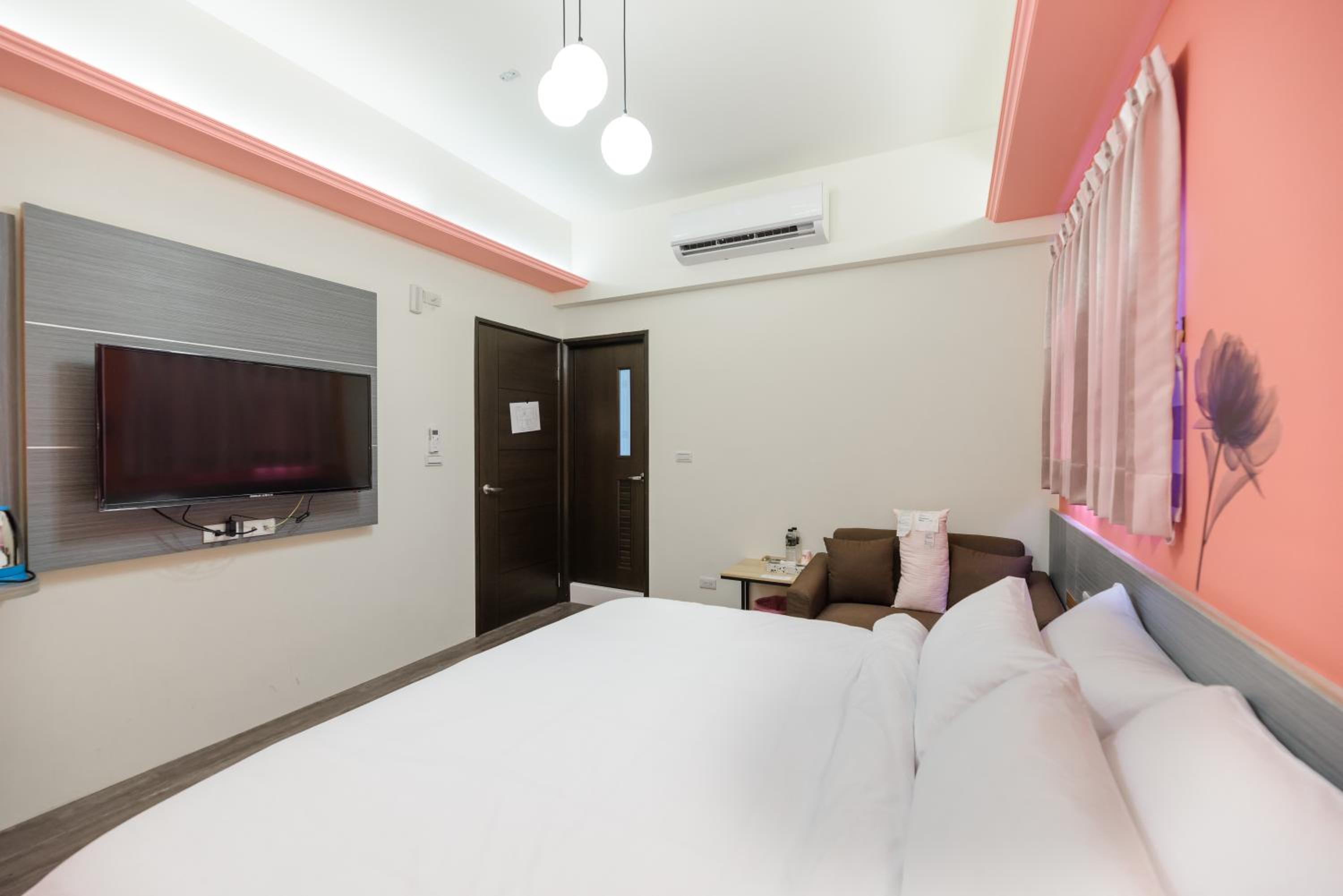 Standard Double Room - Photo 4