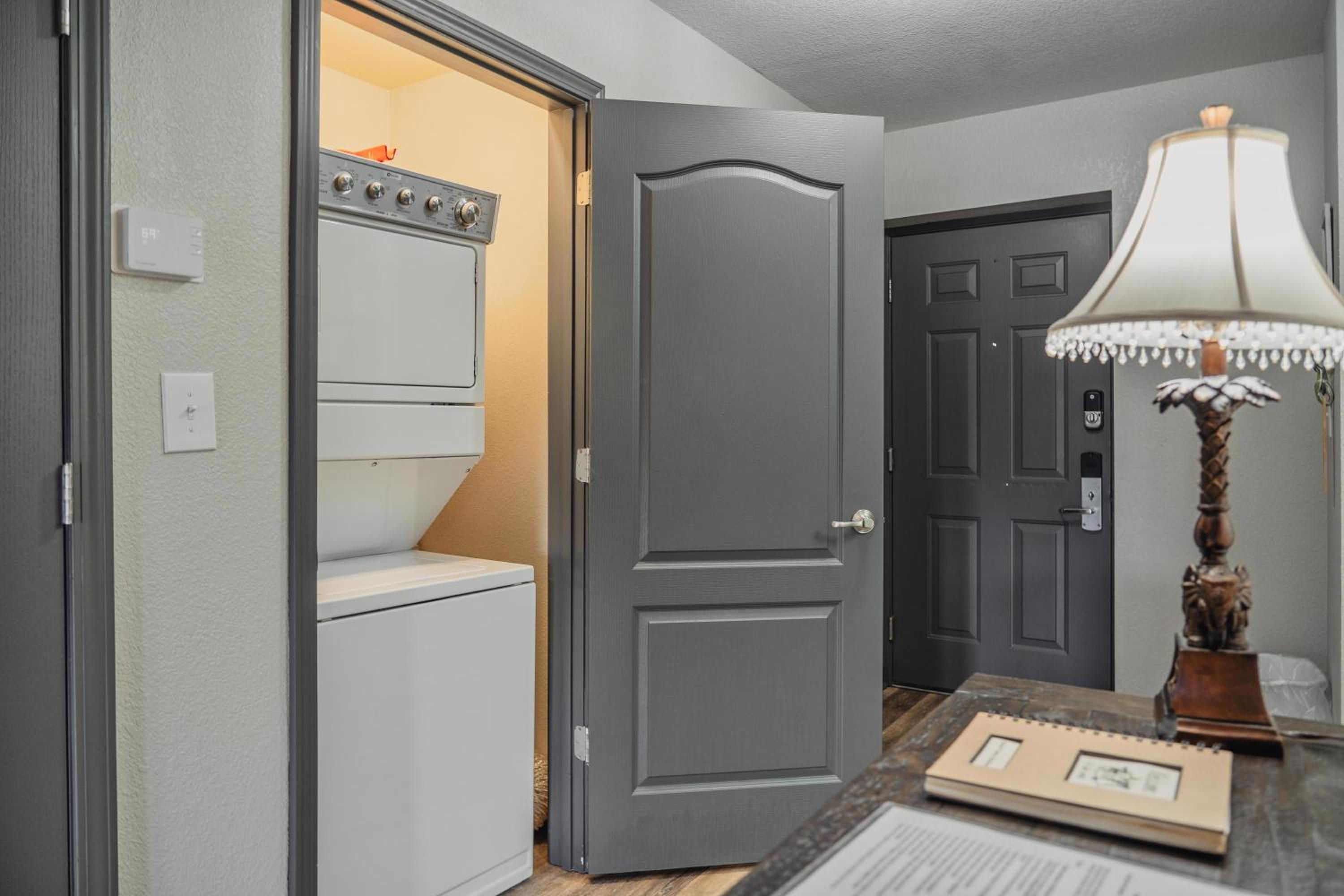 One-Bedroom Condo - Photo 2