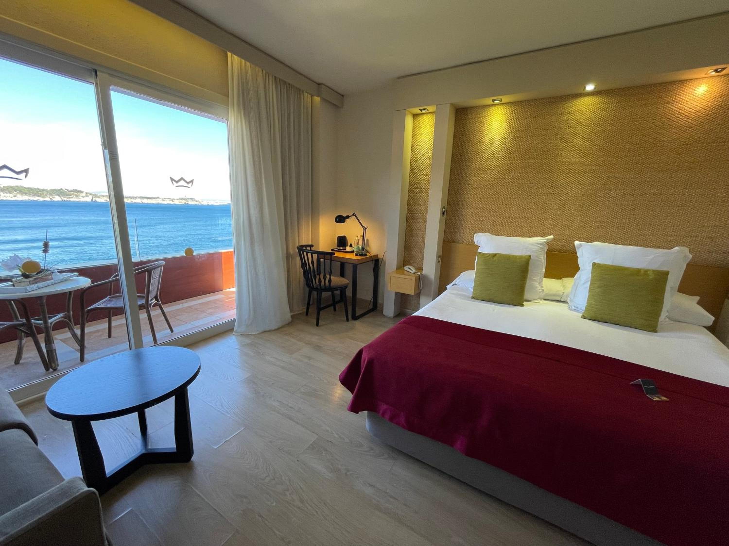 Habitación Doble Superior con Vista al Mar y Acceso al Spa