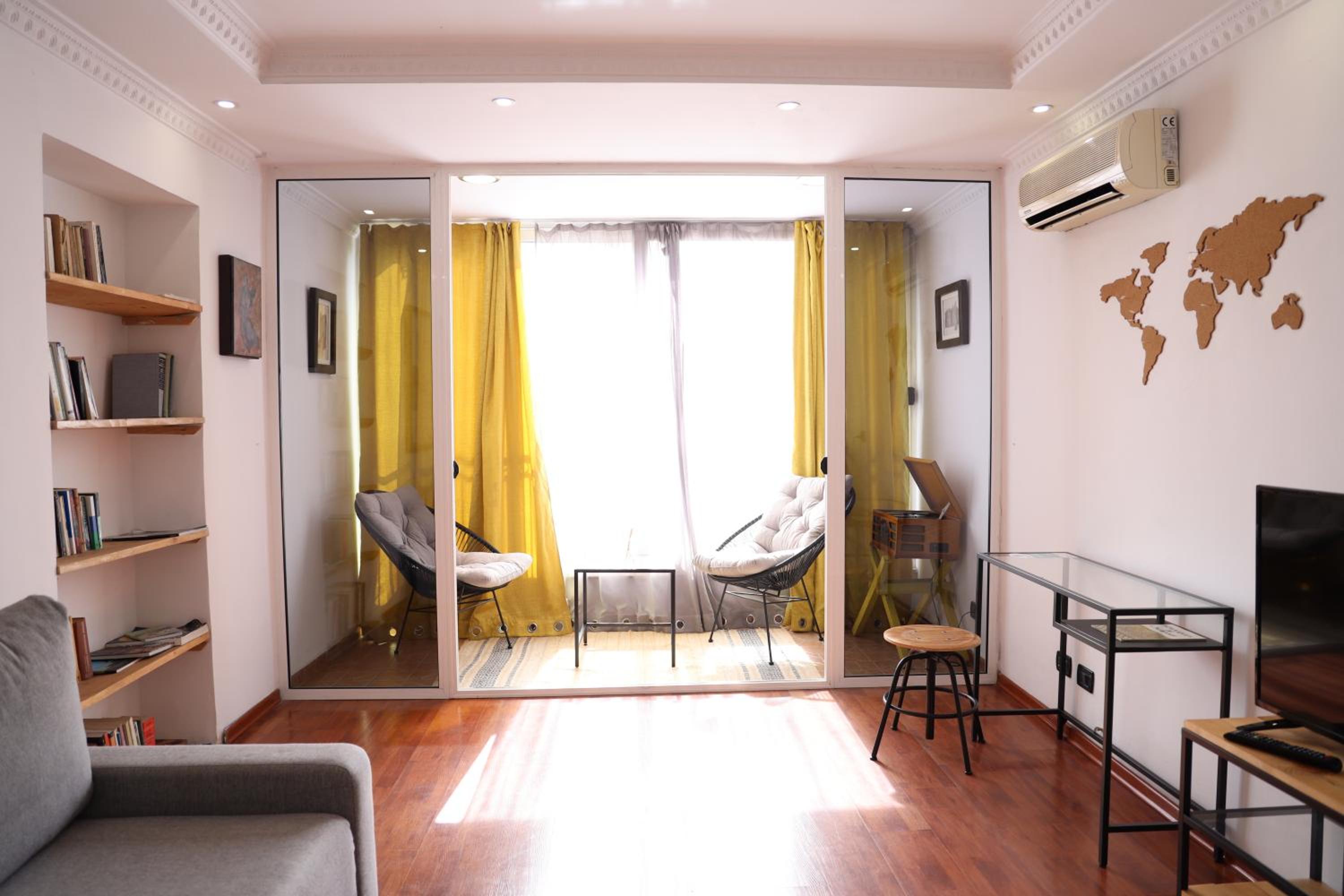 One-Bedroom Apartment