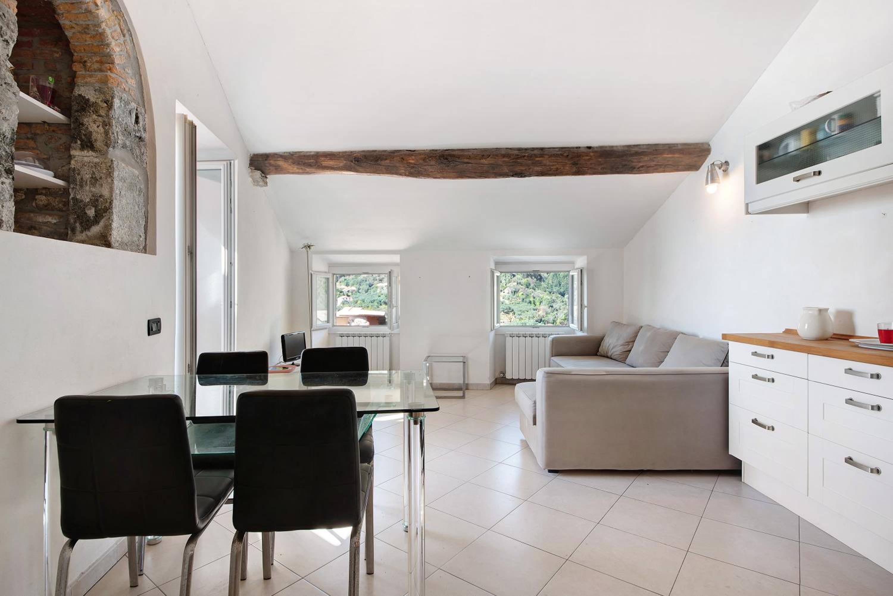 Two-Bedroom Deluxe Apartment with Ocean View photo 1