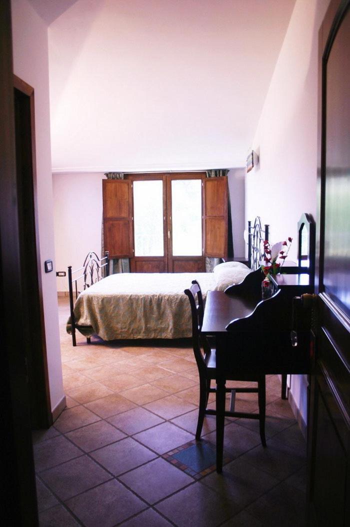 Deluxe Double Room with Sea View photo 2