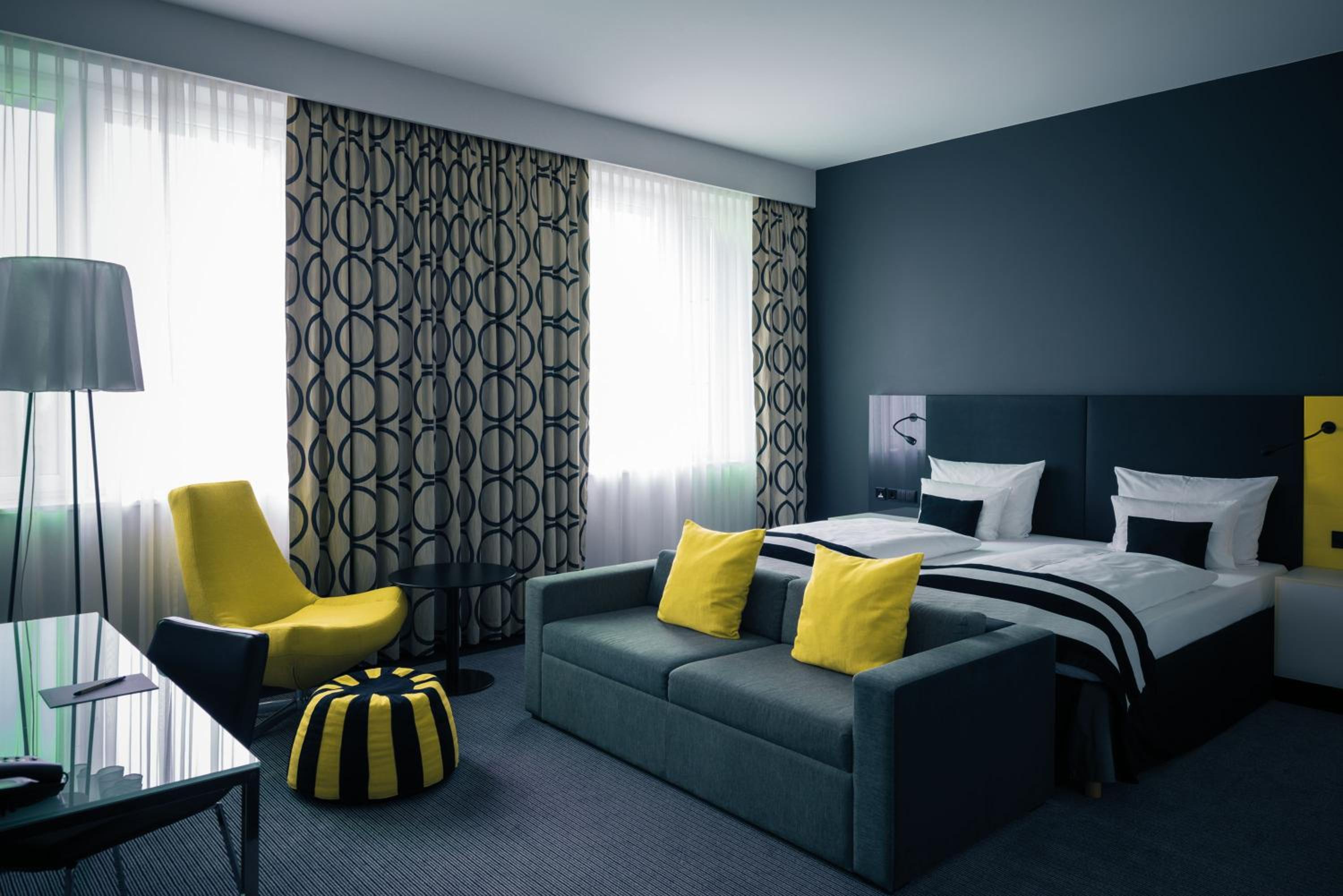 Superior King Suite - Photo 8