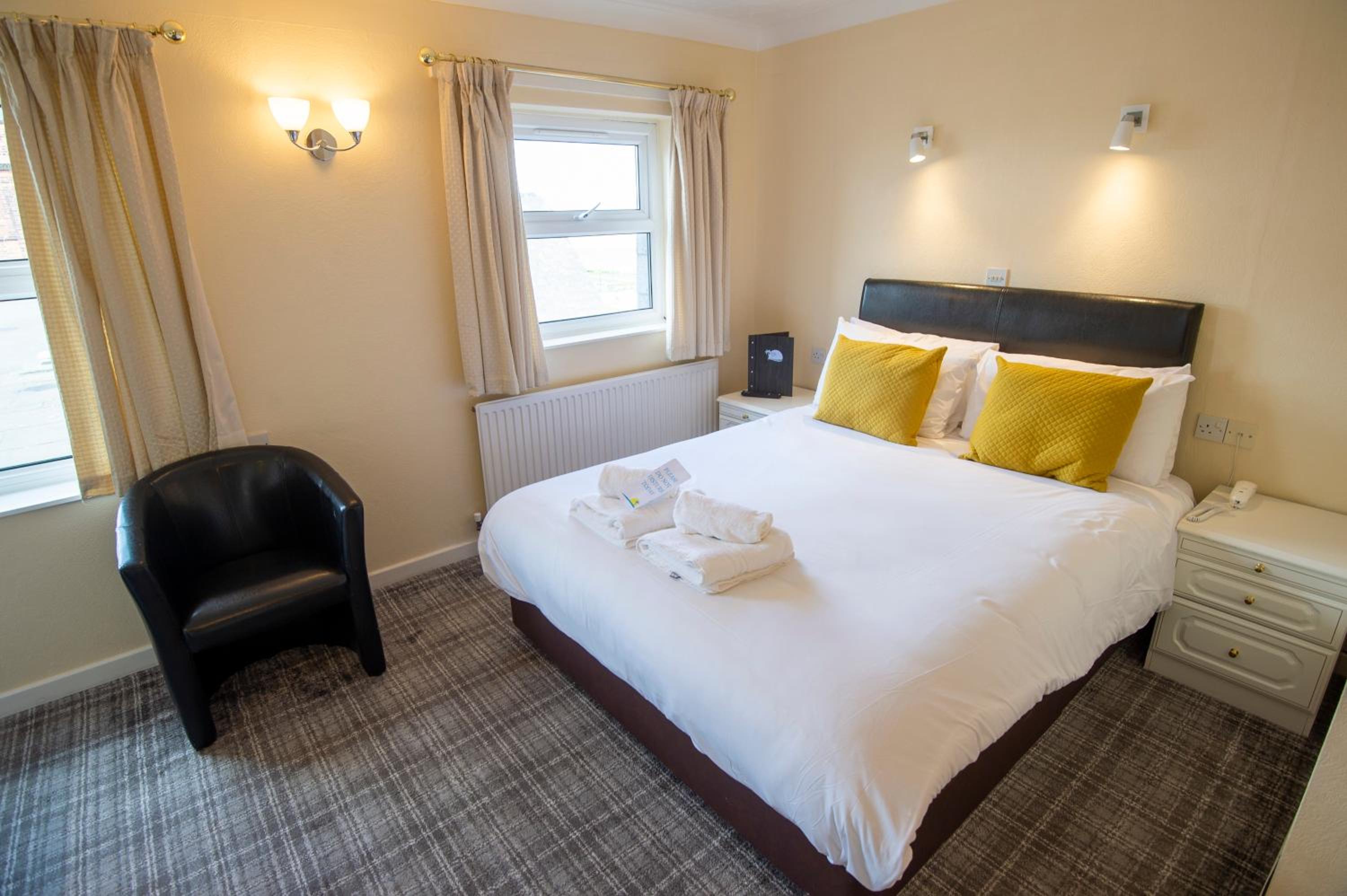 Double Room - Photo 3