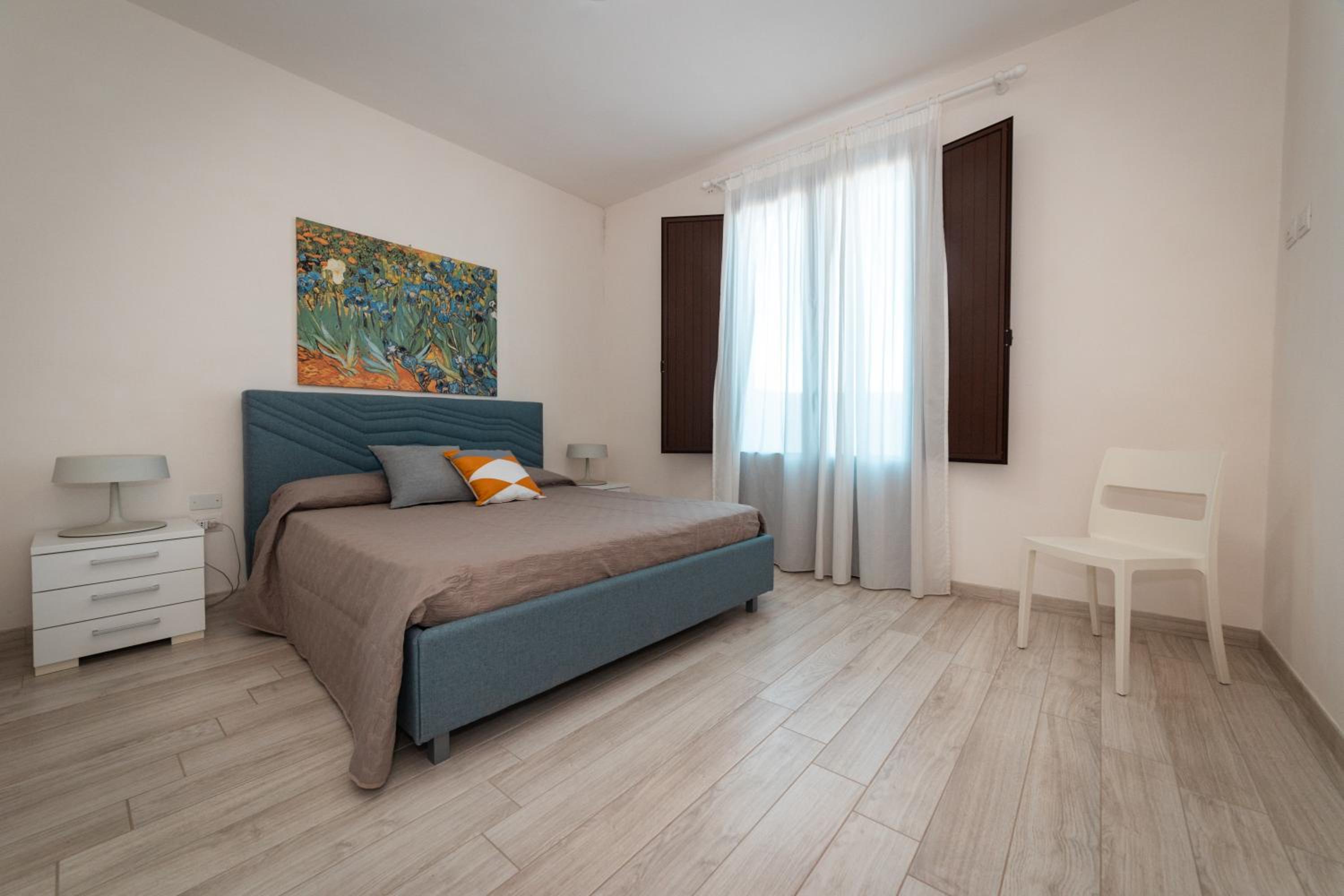 Three-Bedroom House photo 1