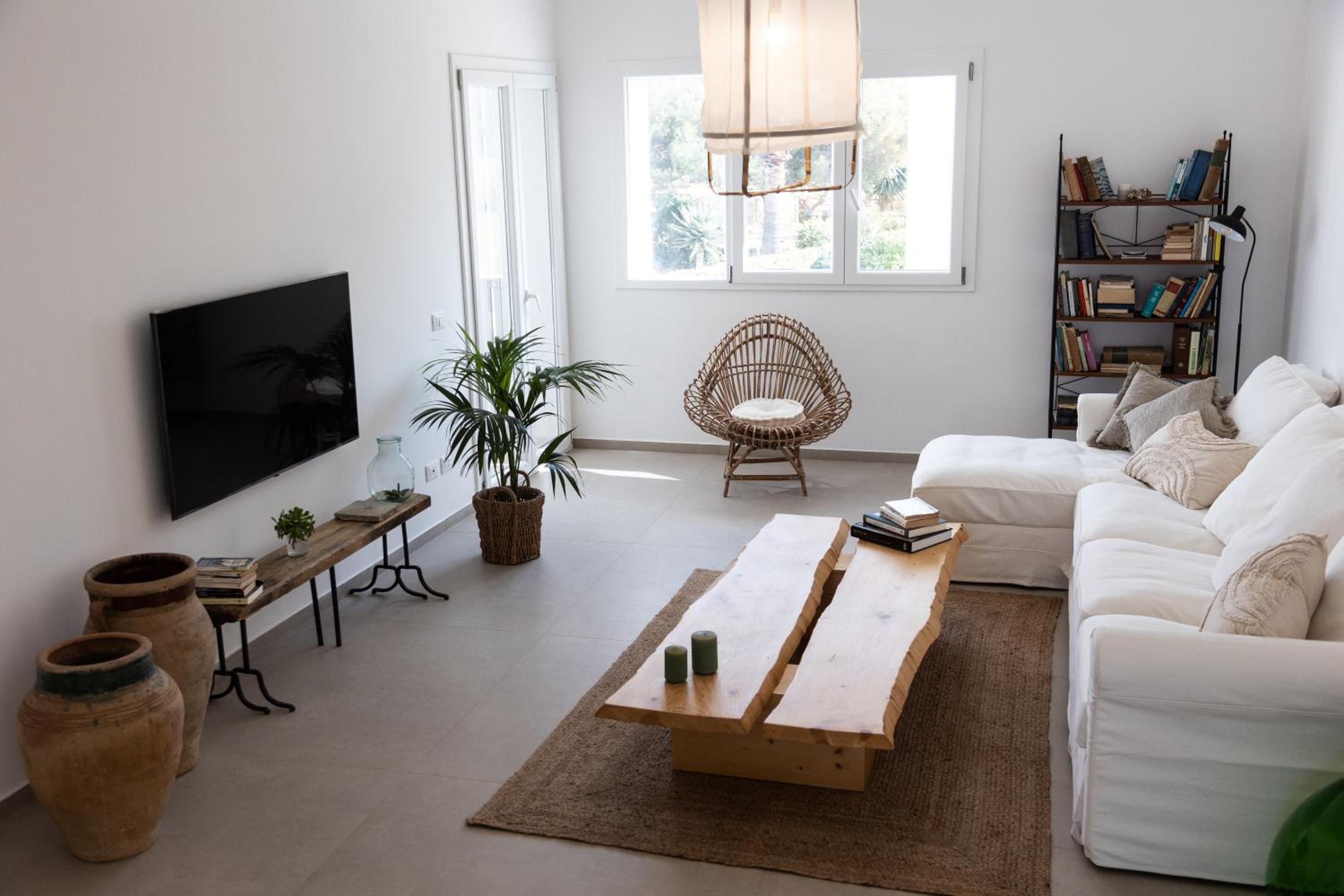 Three-Bedroom Apartment photo 1