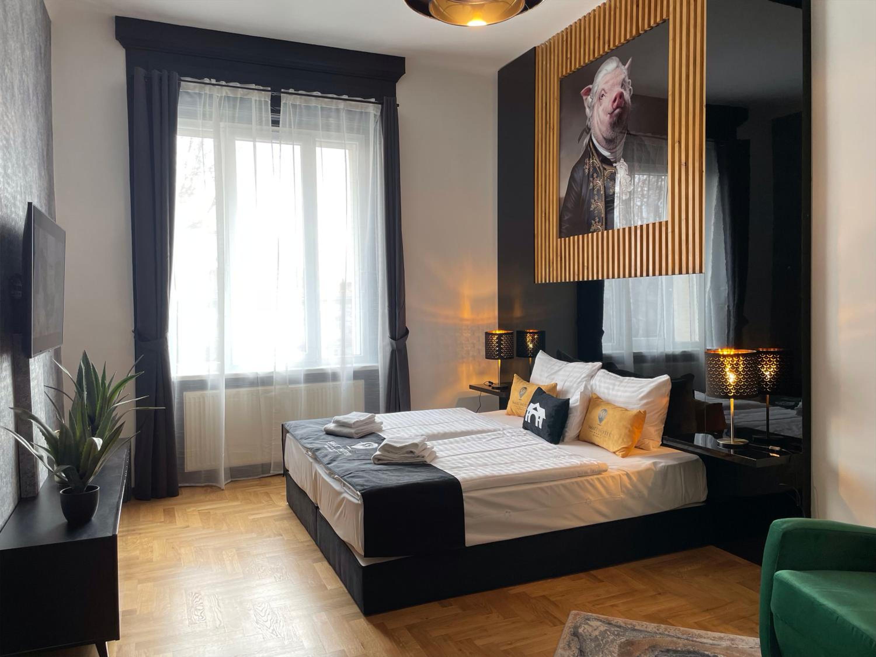 Grand Superior Apartment - Annex