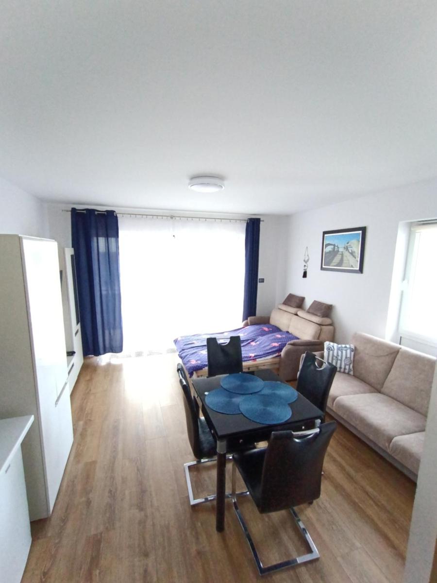 Studio Apartment photo 2