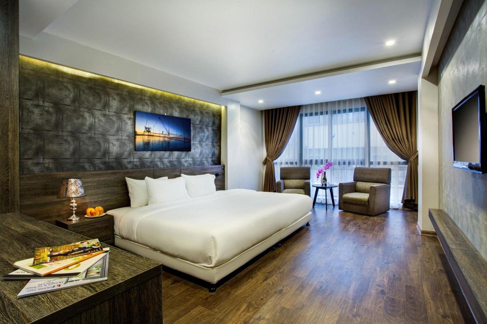 Deluxe Suite
