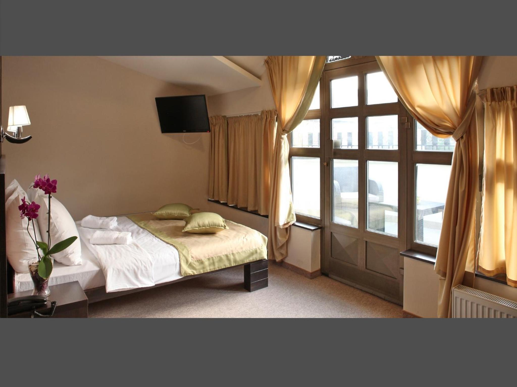 Double Room with Balcony with Parking photo 1