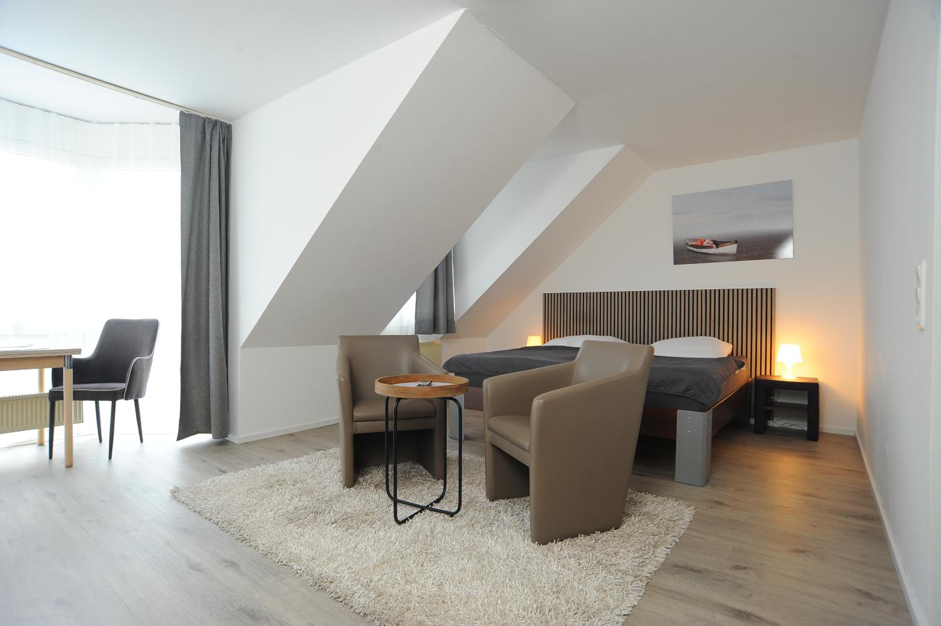 Large Double Or Twin Room photo 3