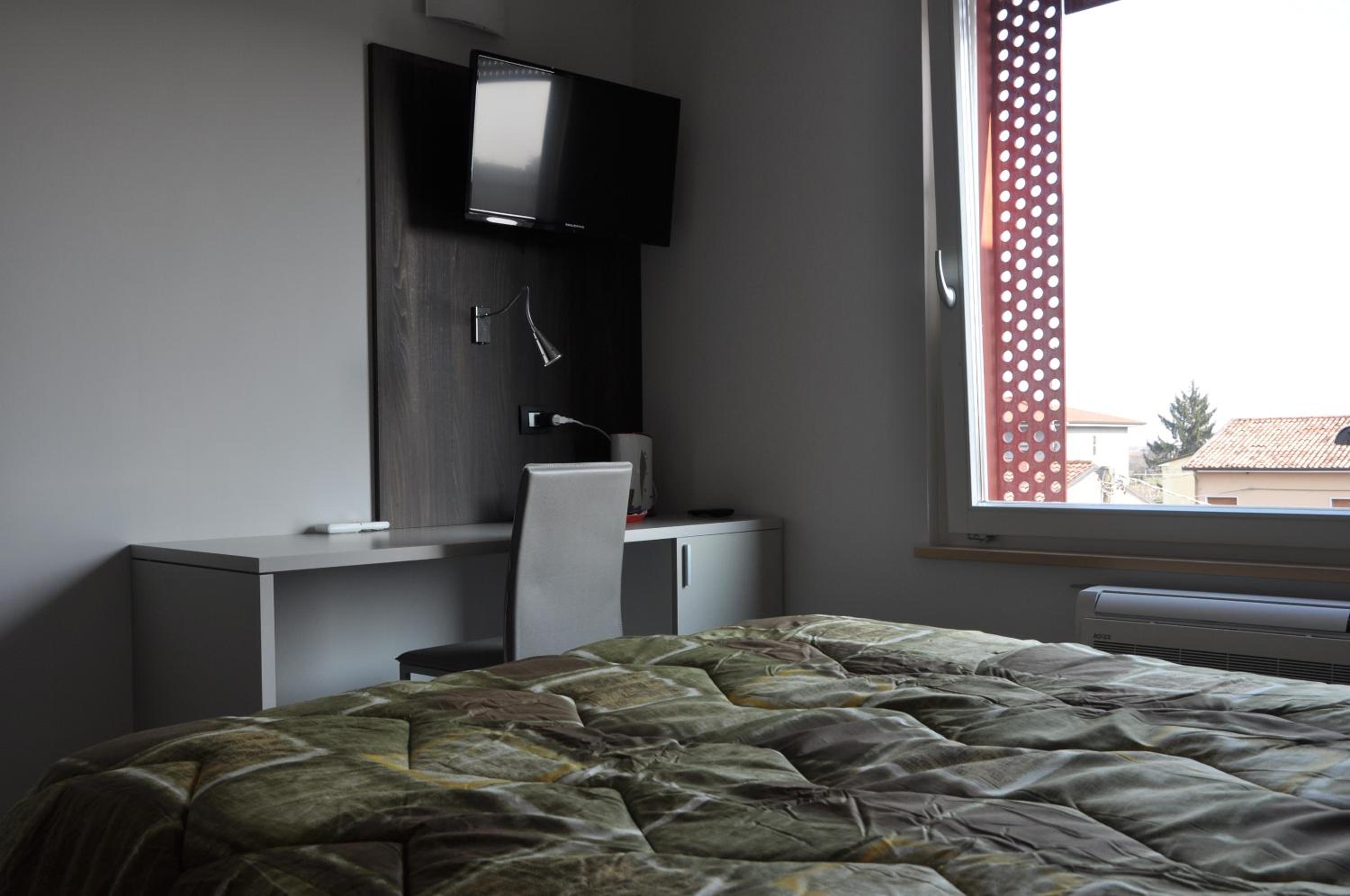 Standard Double Room photo 2