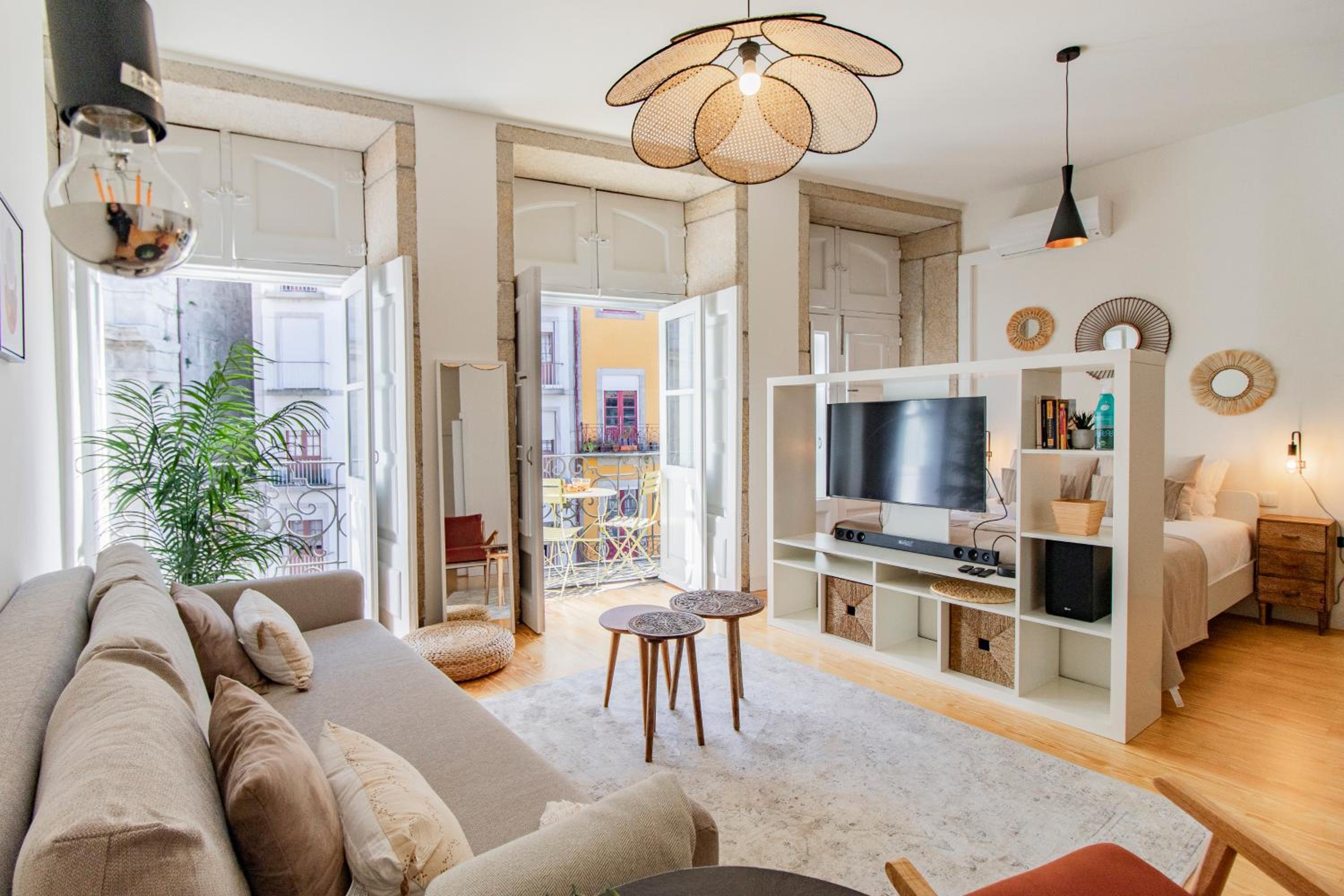 Studio Apartment