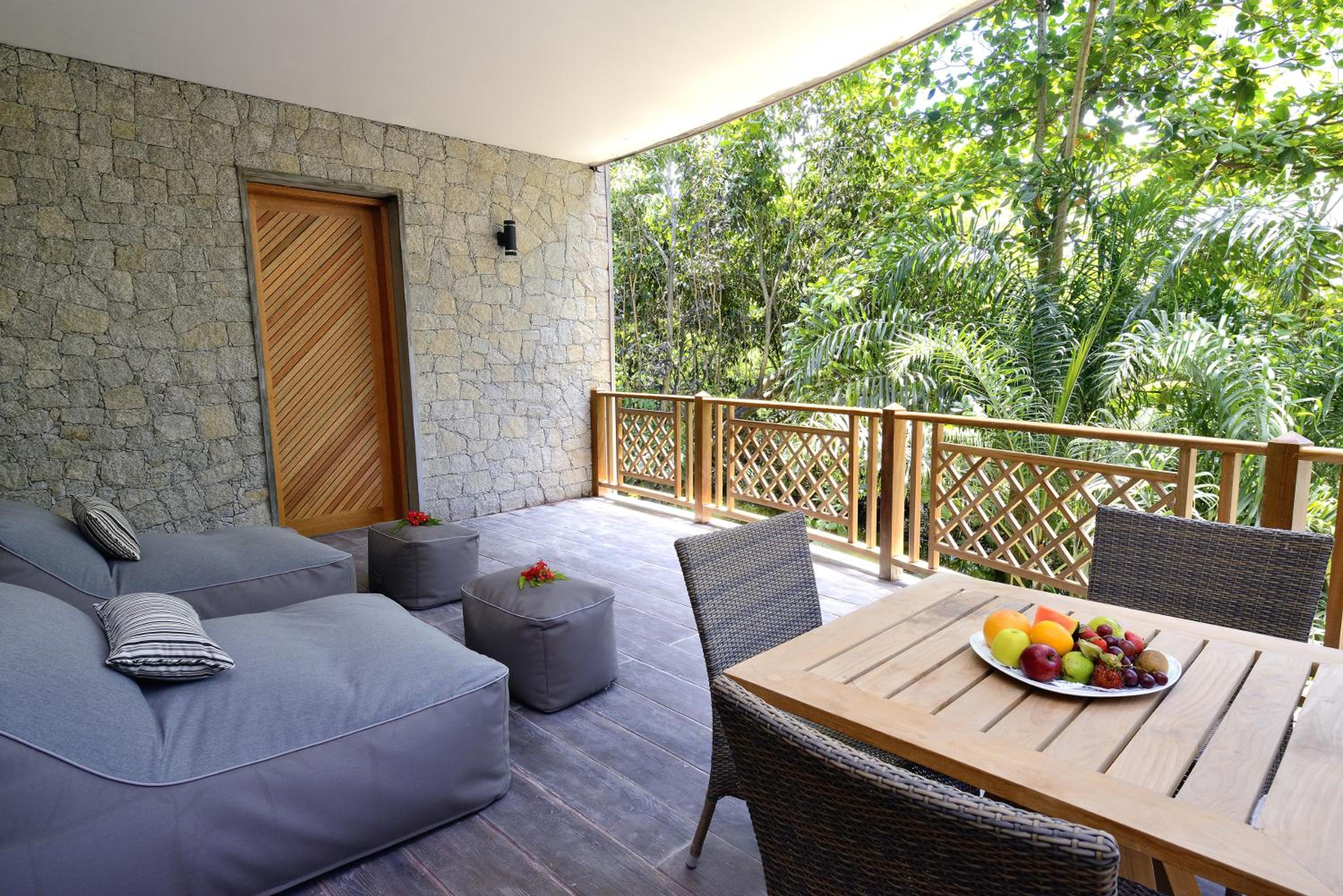 Garden Suite Residence - Photo 2