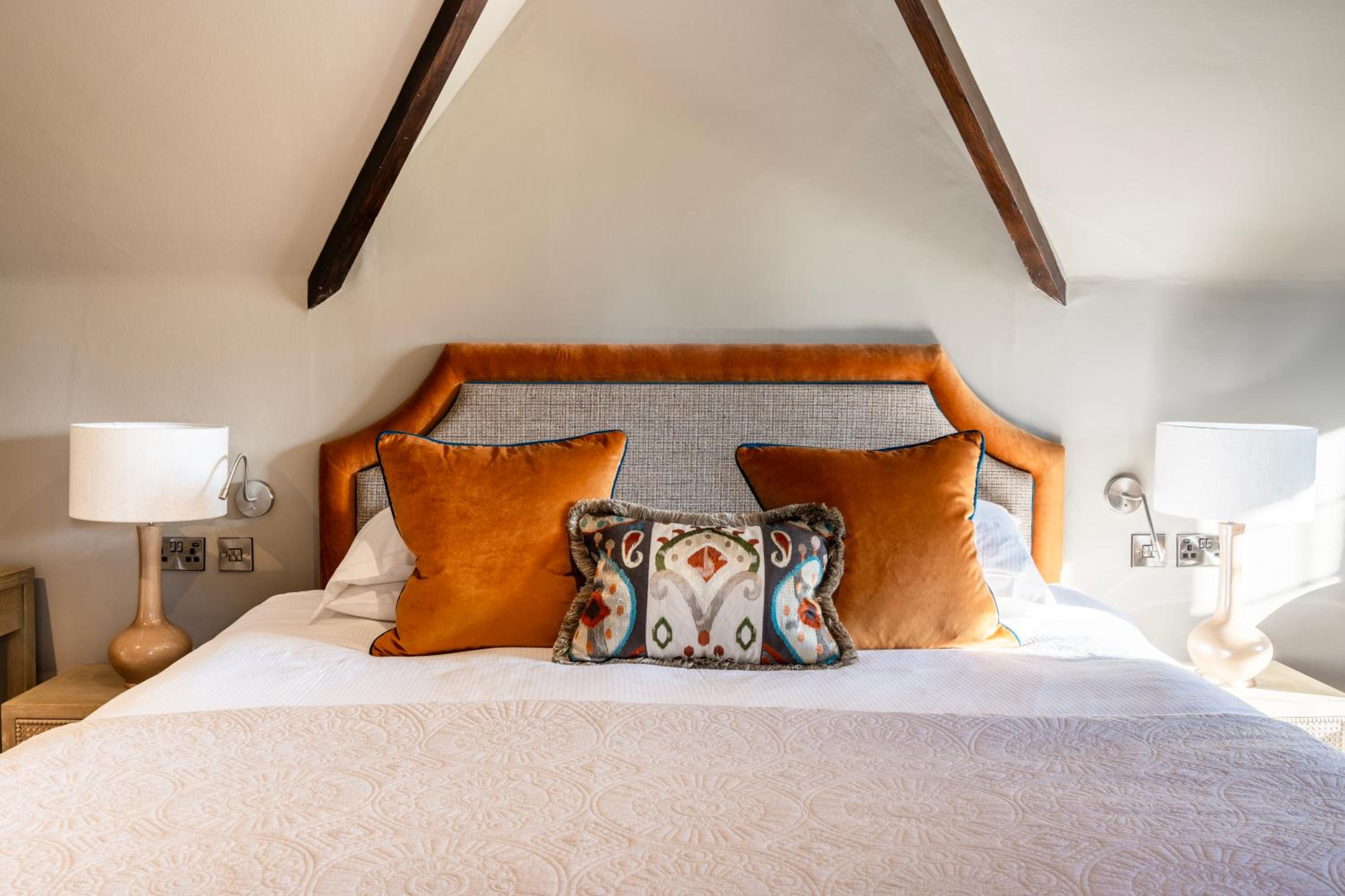 Master Double or Twin Room - Photo 2