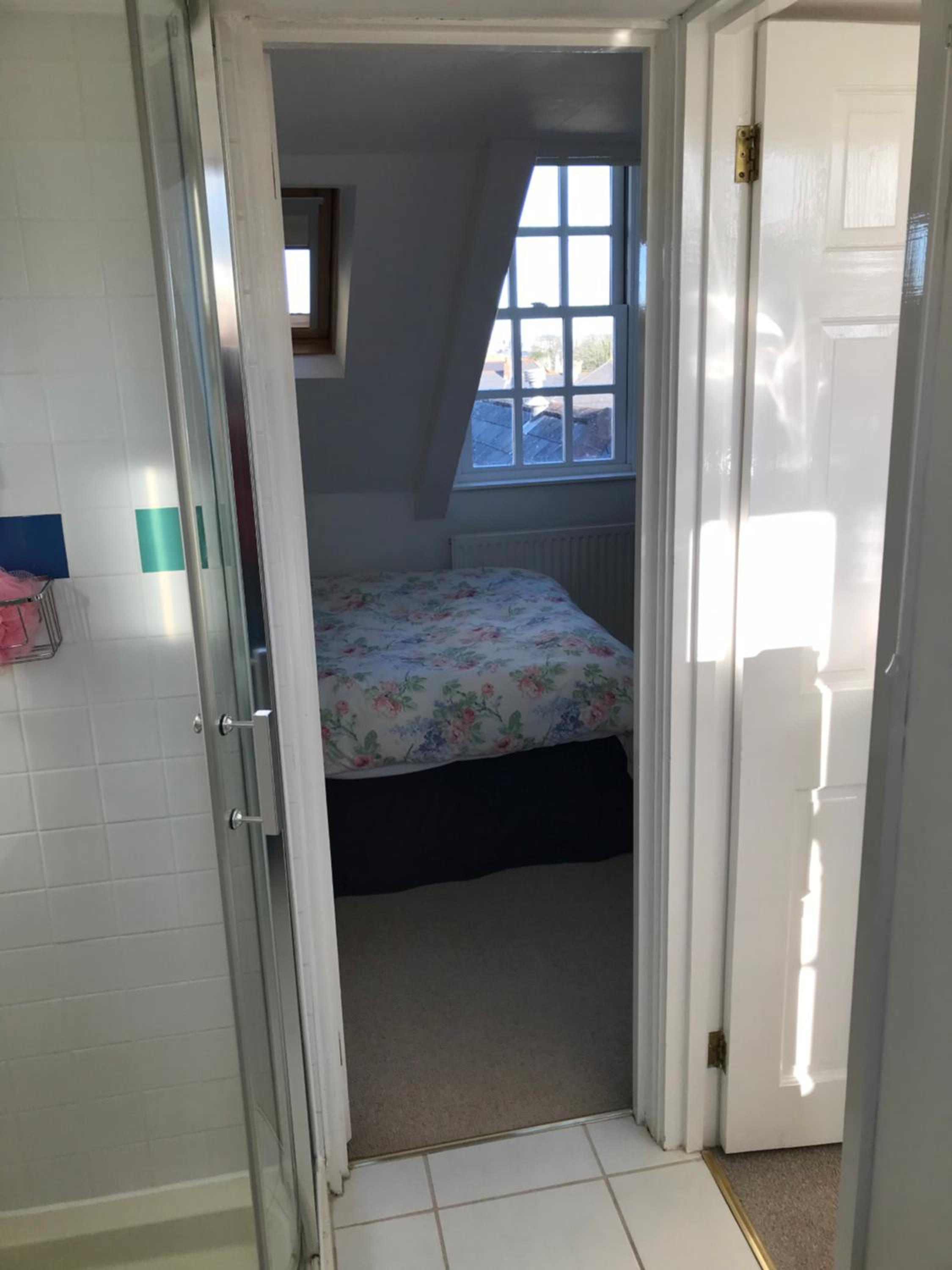 Double Room with Private Bathroom photo 2