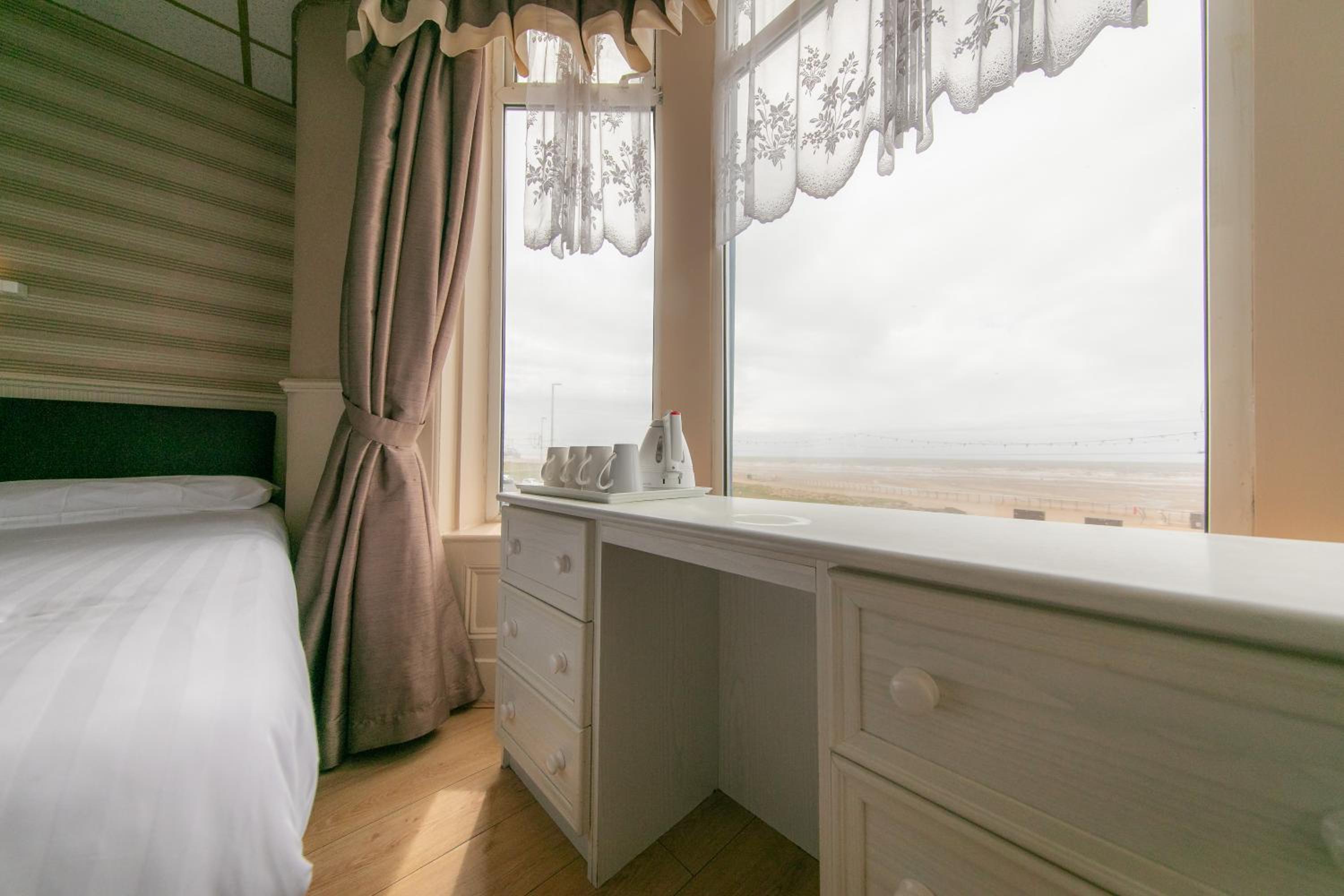 Quadruple Room with Sea View photo 3