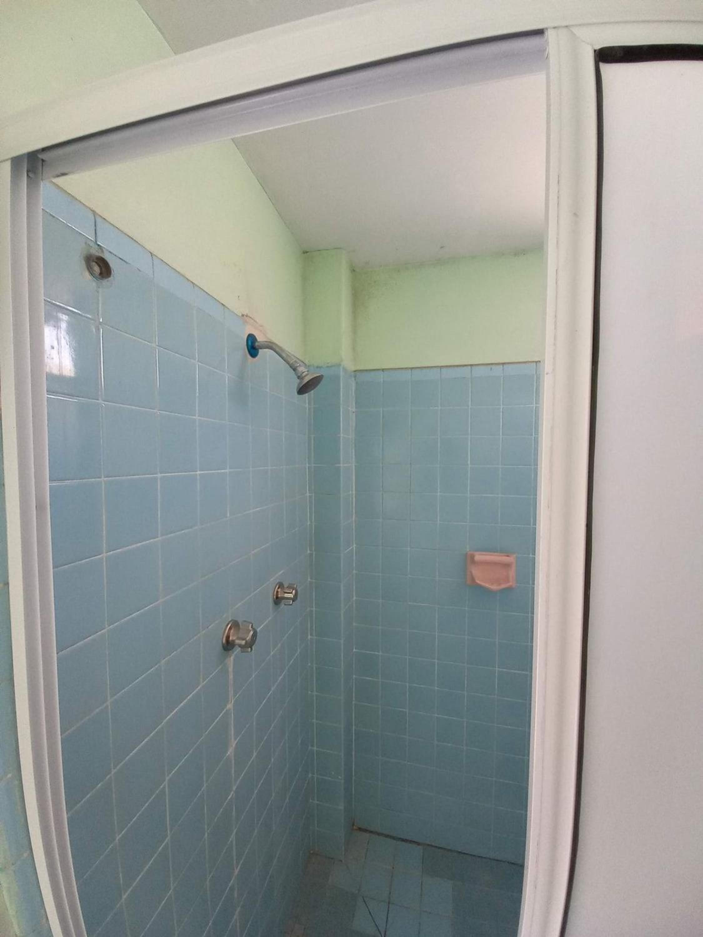 Double Room with Private Bathroom - Photo 22