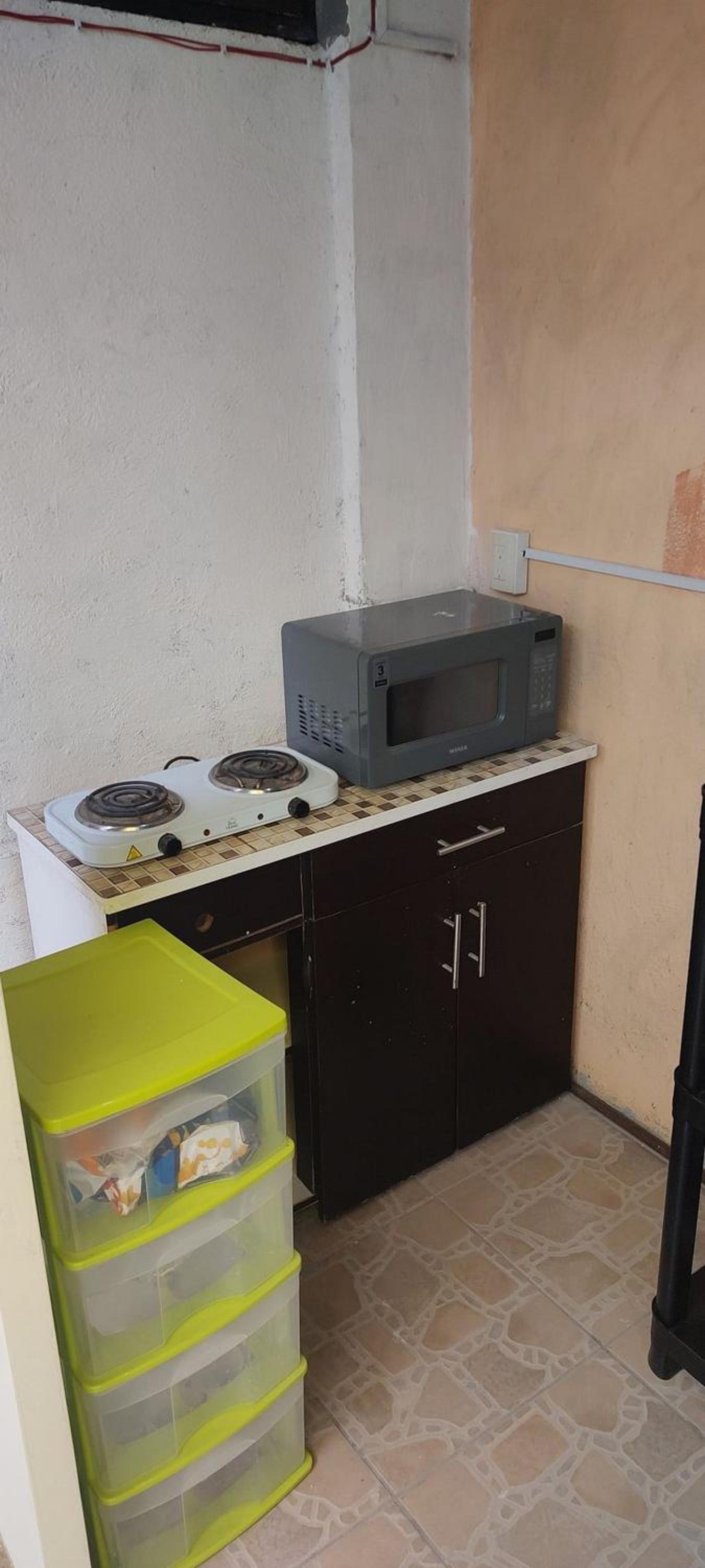 Double Room with Private Bathroom - Photo 35