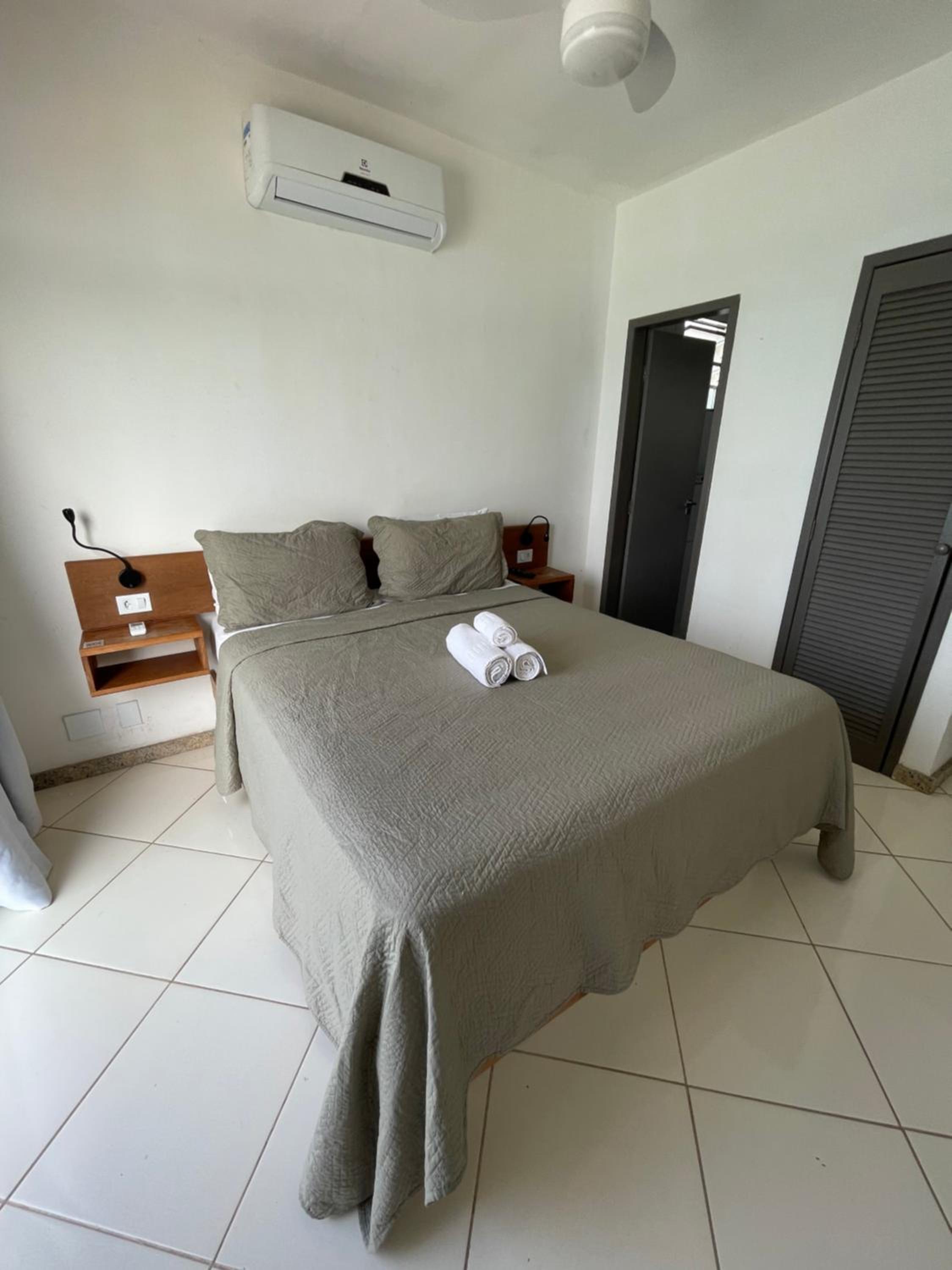 Queen Room with Sea View - Photo 5