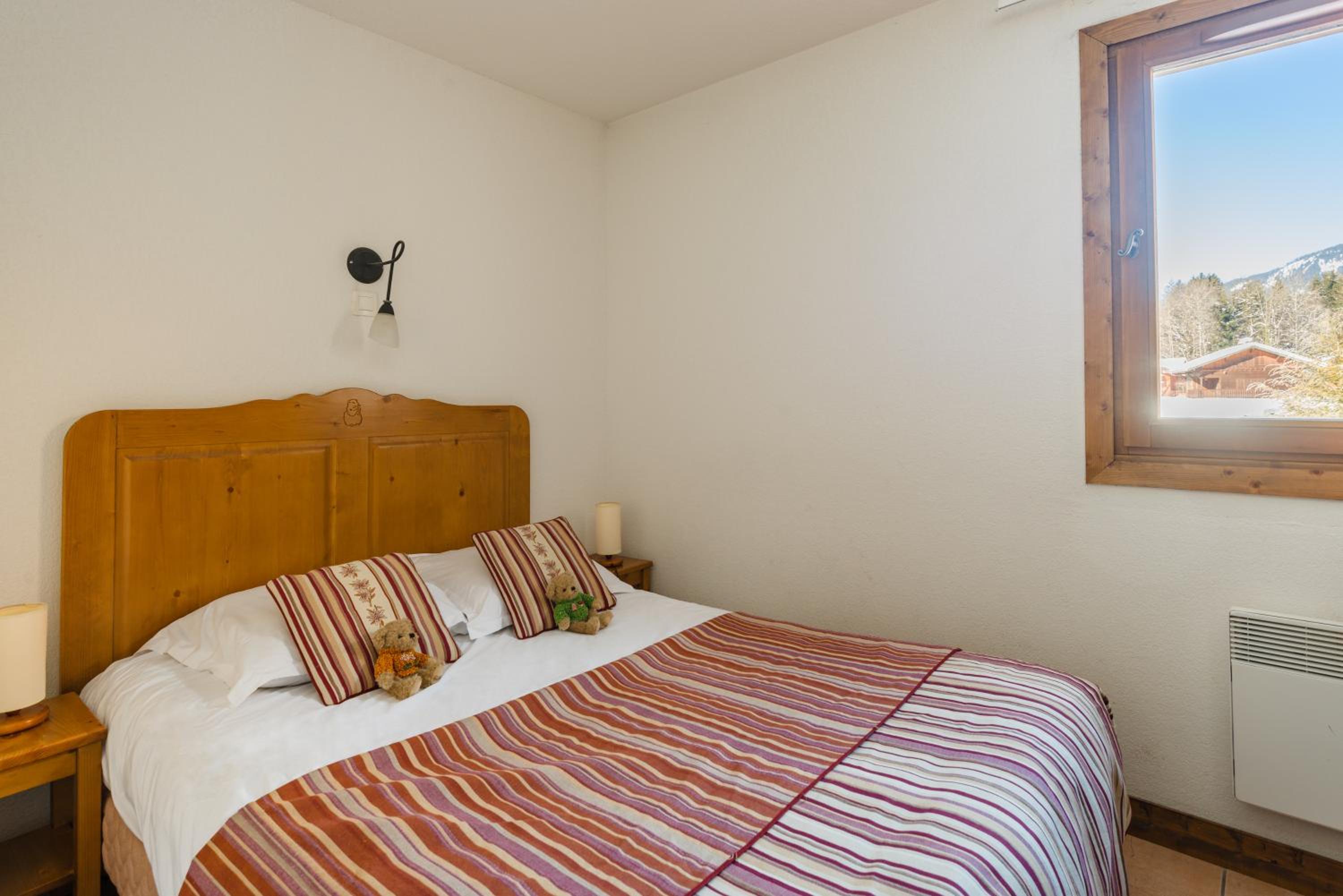 Two-Bedroom Apartment with Alcove (8 Adults) photo 3