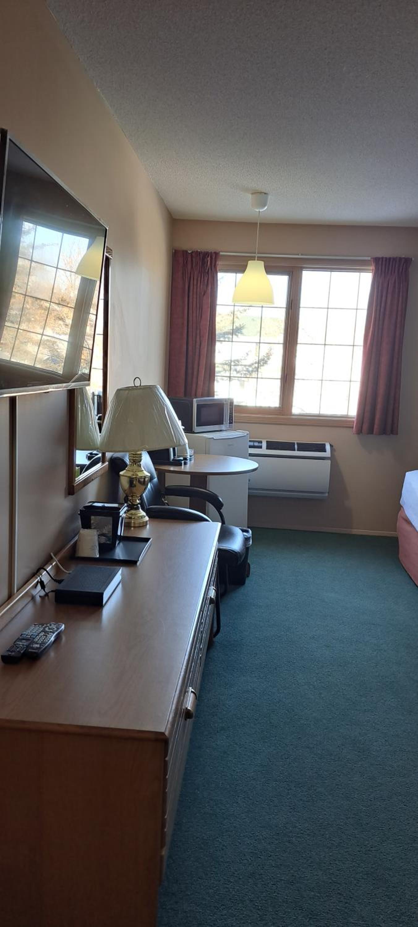 Queen Room with Two Queen Beds photo 1