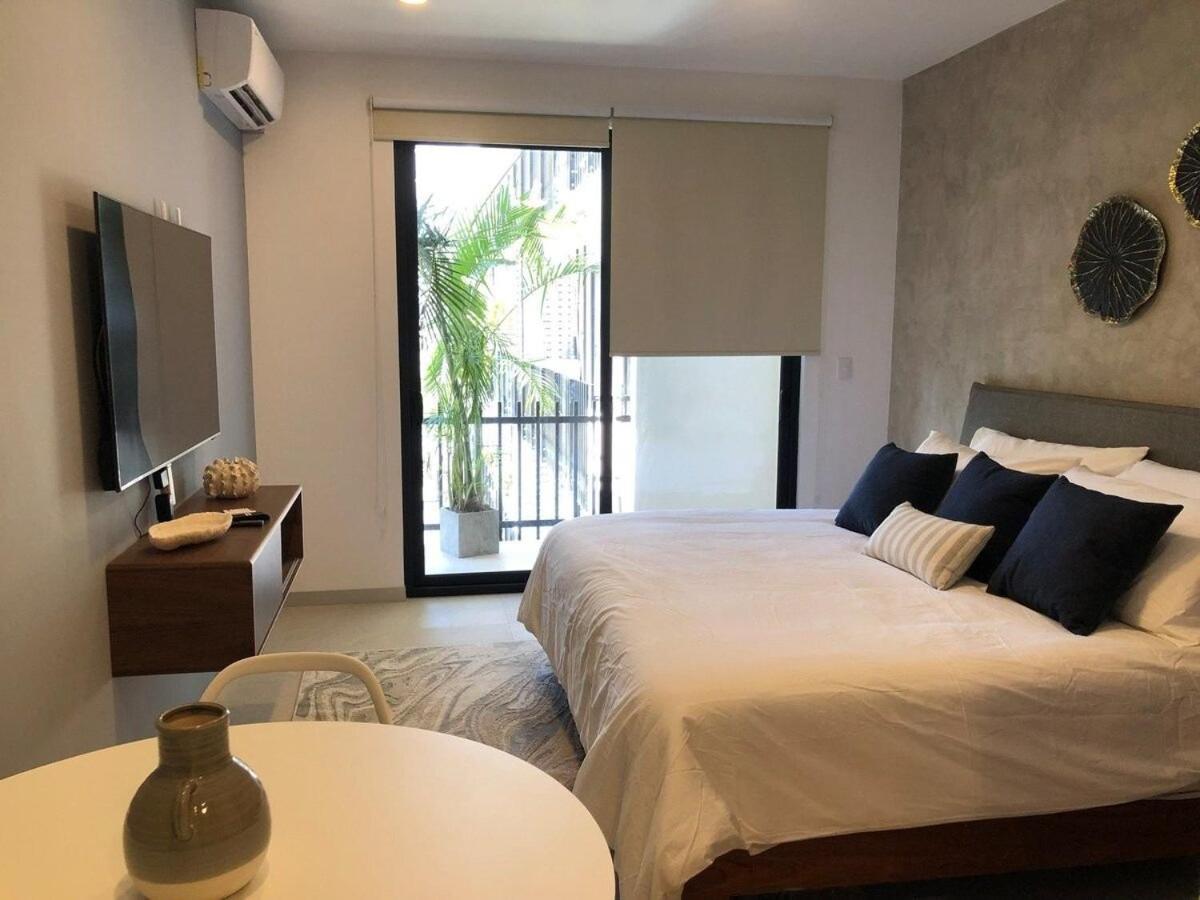 One-Bedroom Apartment - Photo 1