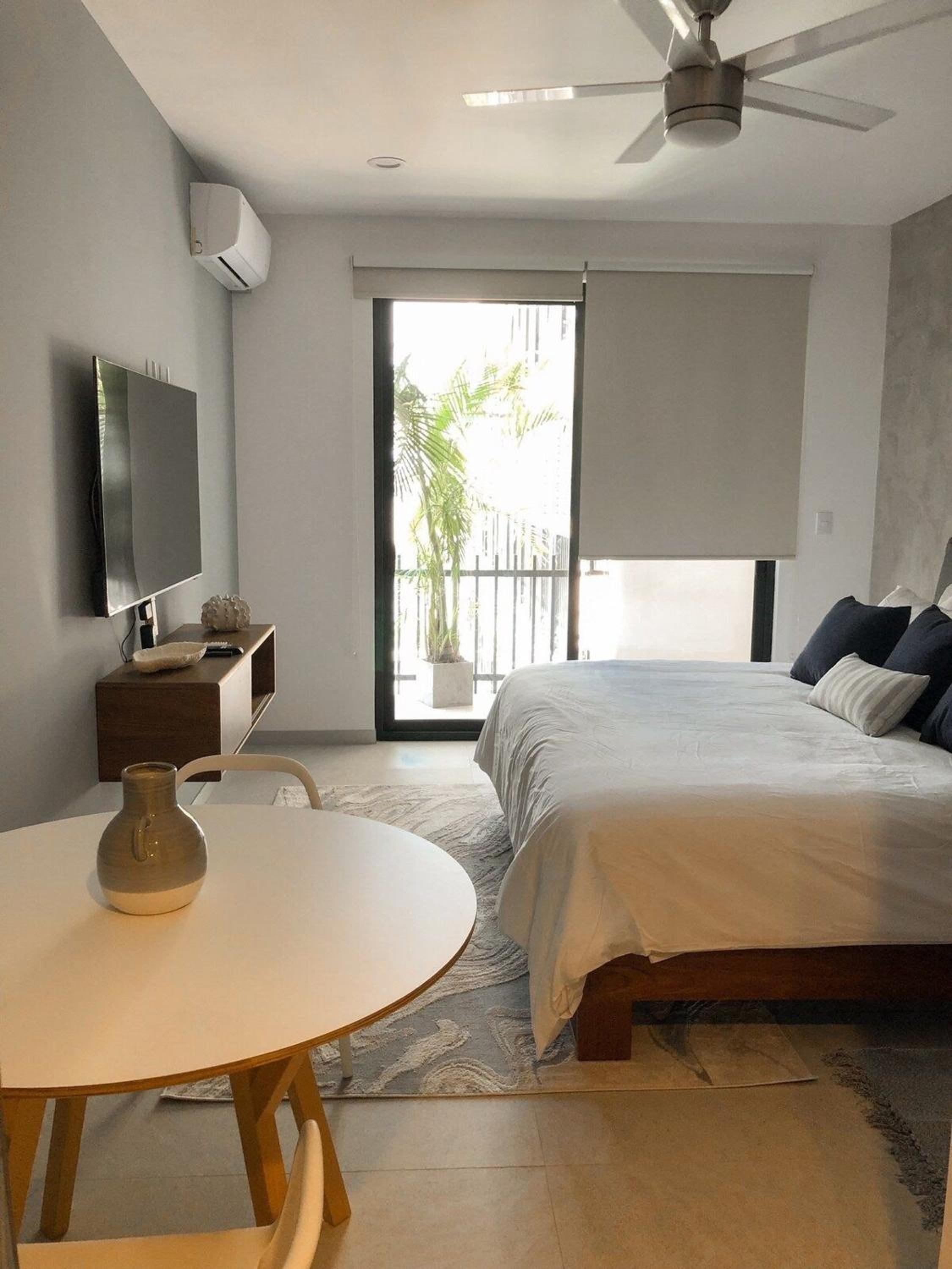 One-Bedroom Apartment - Photo 26