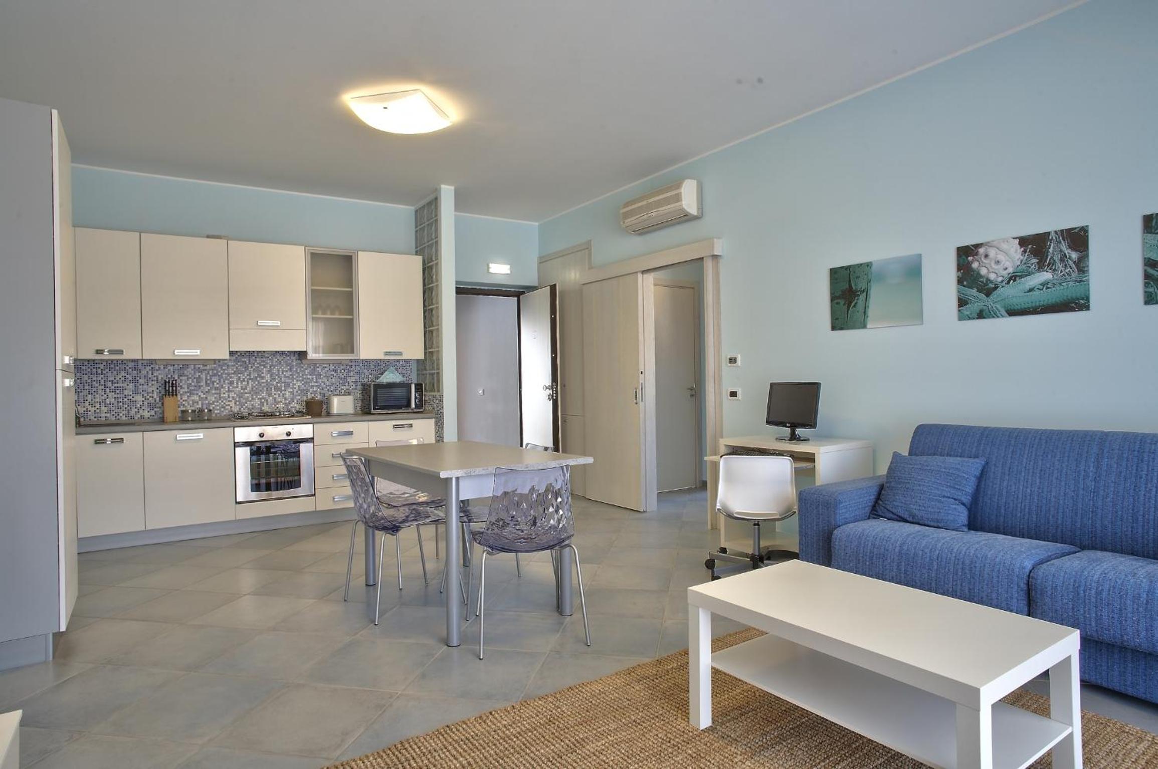 Two-Bedroom Apartment (6 Adults) photo 3