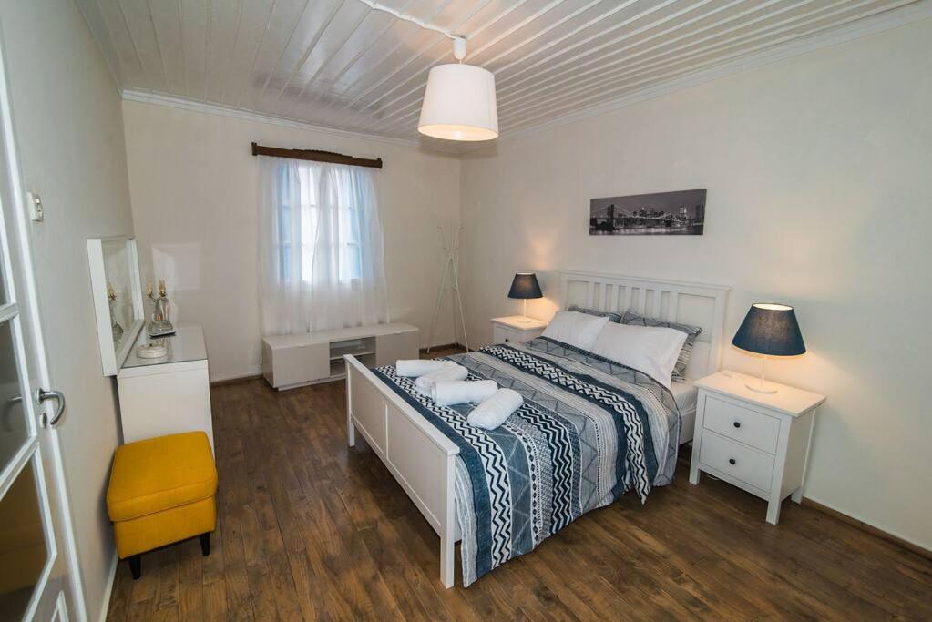 Three-Bedroom House photo 1