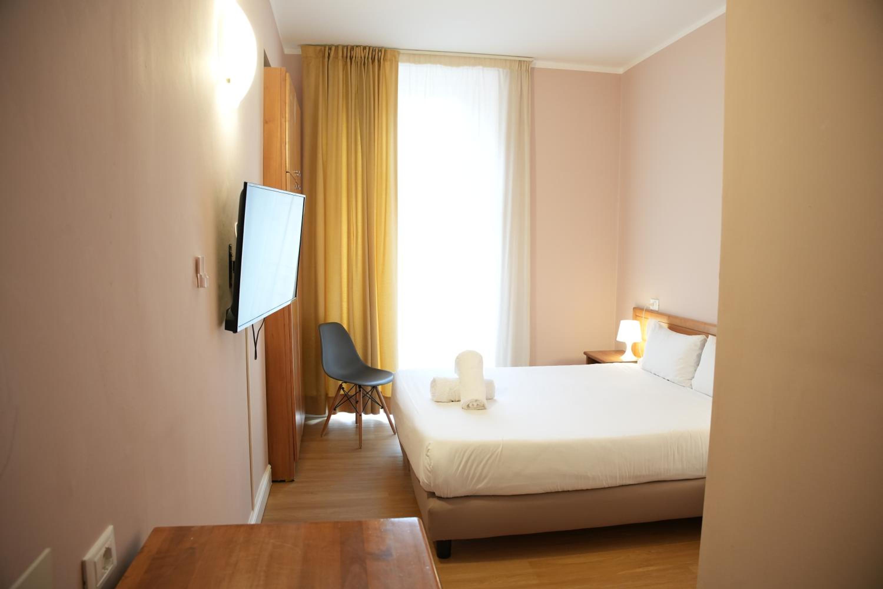 Double or Twin Room - Photo 1