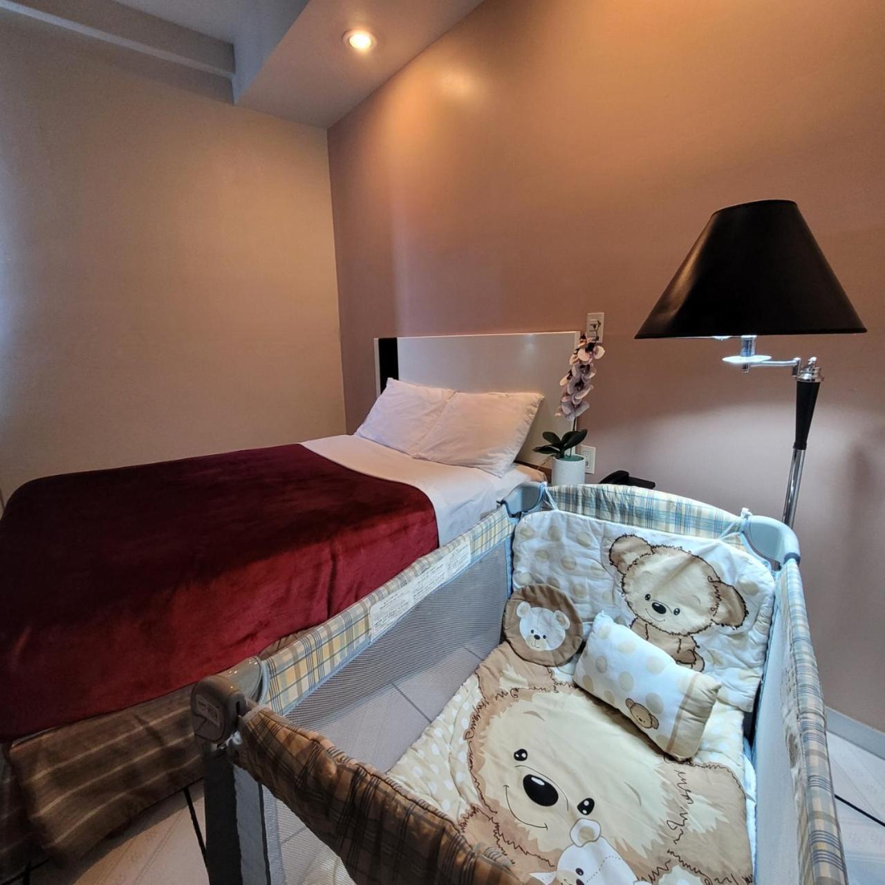 Standard Queen Room - Photo 14