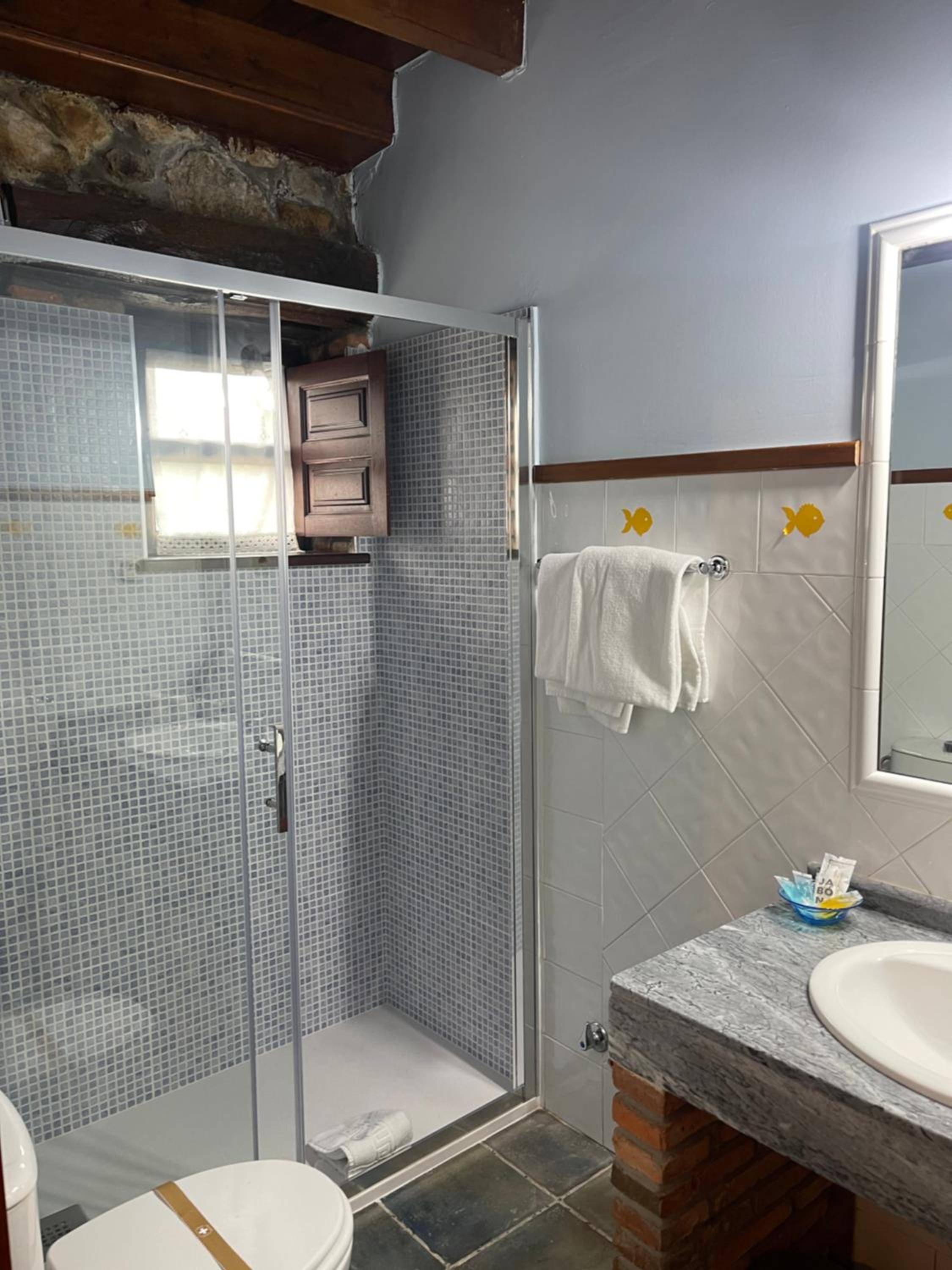 Double Room - Photo 6