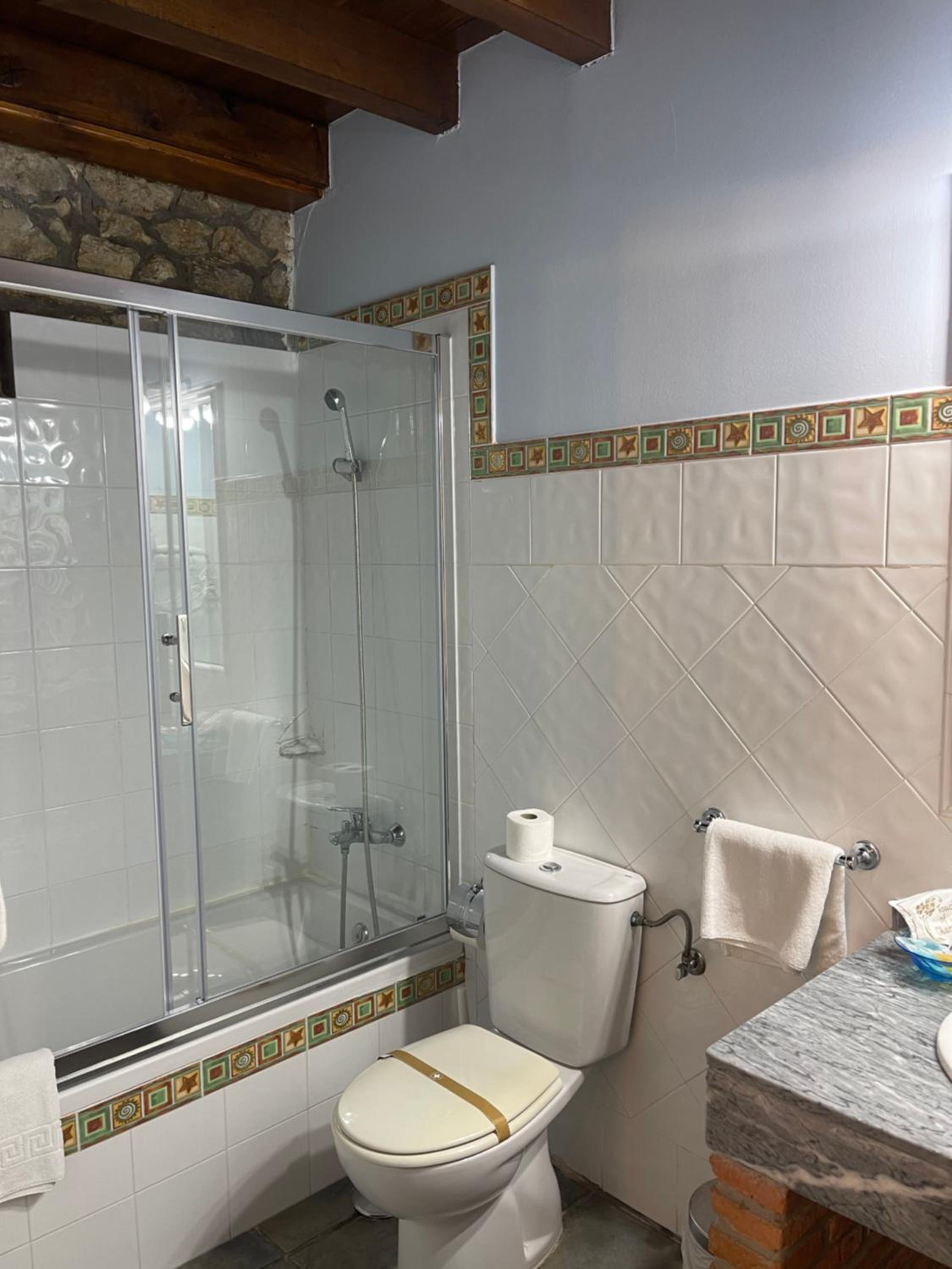Double Room - Photo 3