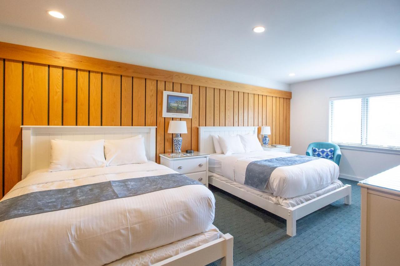 Superior Queen Room with Two Queen Beds photo 1